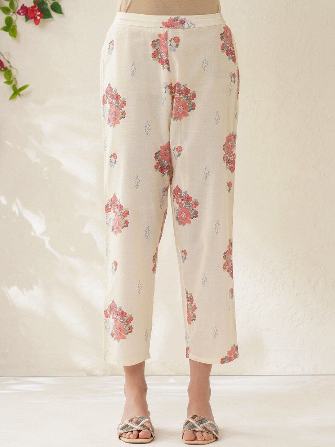

JAYPORE Women Floral Printed Straight Fit Trousers, White