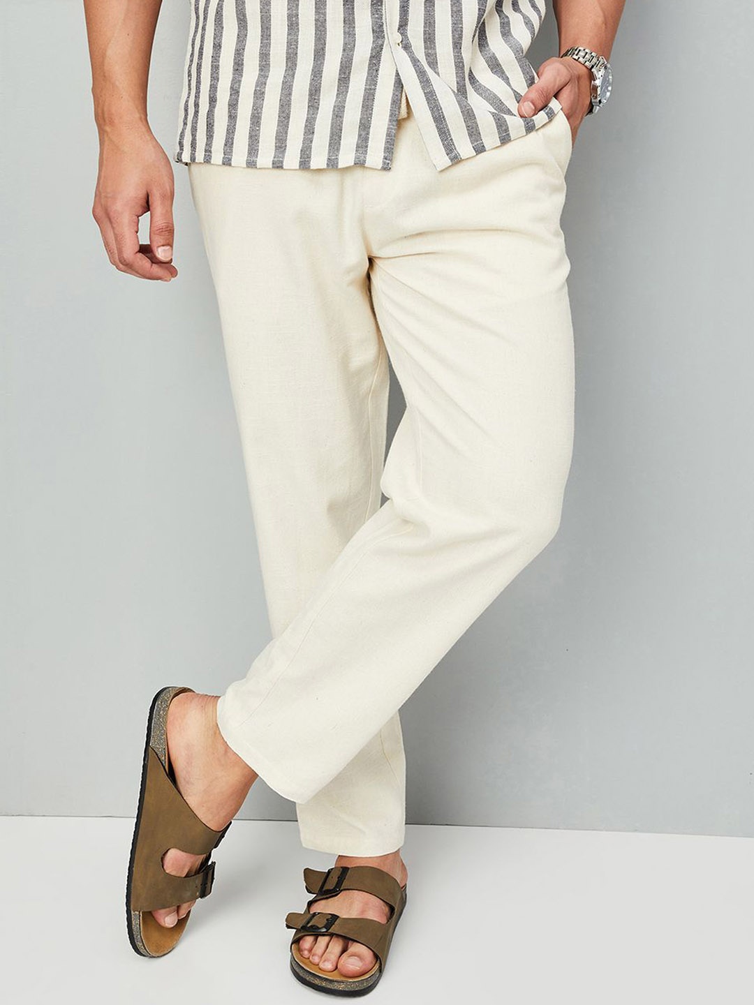 

max Men Mid-Rise Regular Cotton Trousers, Off white