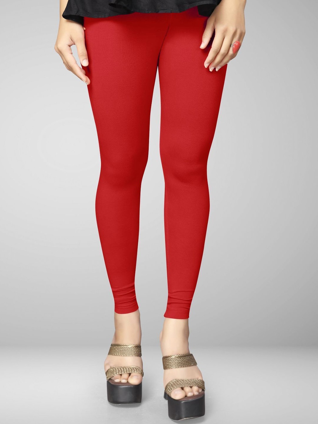 

MANTICORE Slim-Fit Ankle Length Leggings, Red