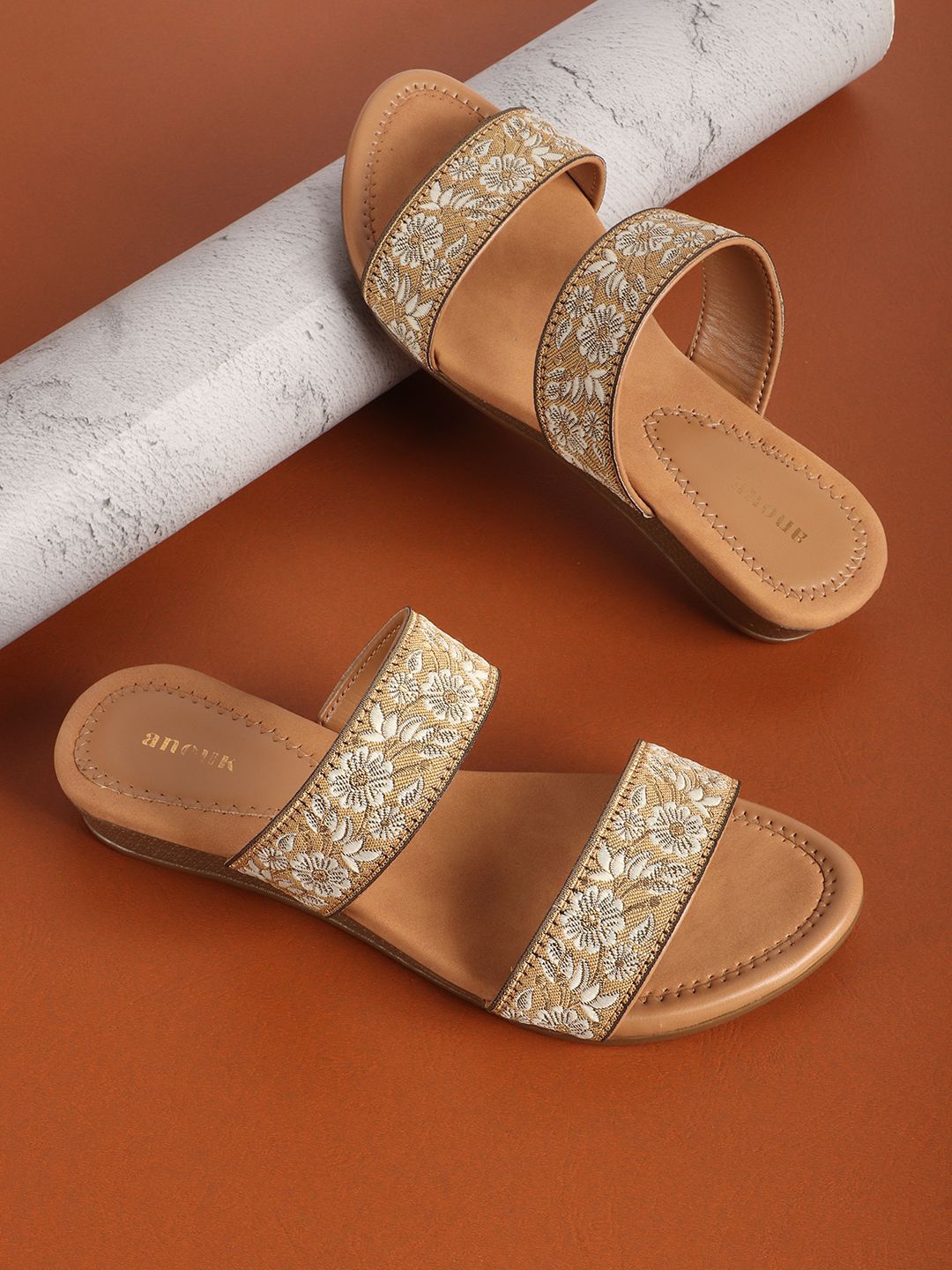 

Anouk Women Printed Open Toe Flats with Embroidered, Beige