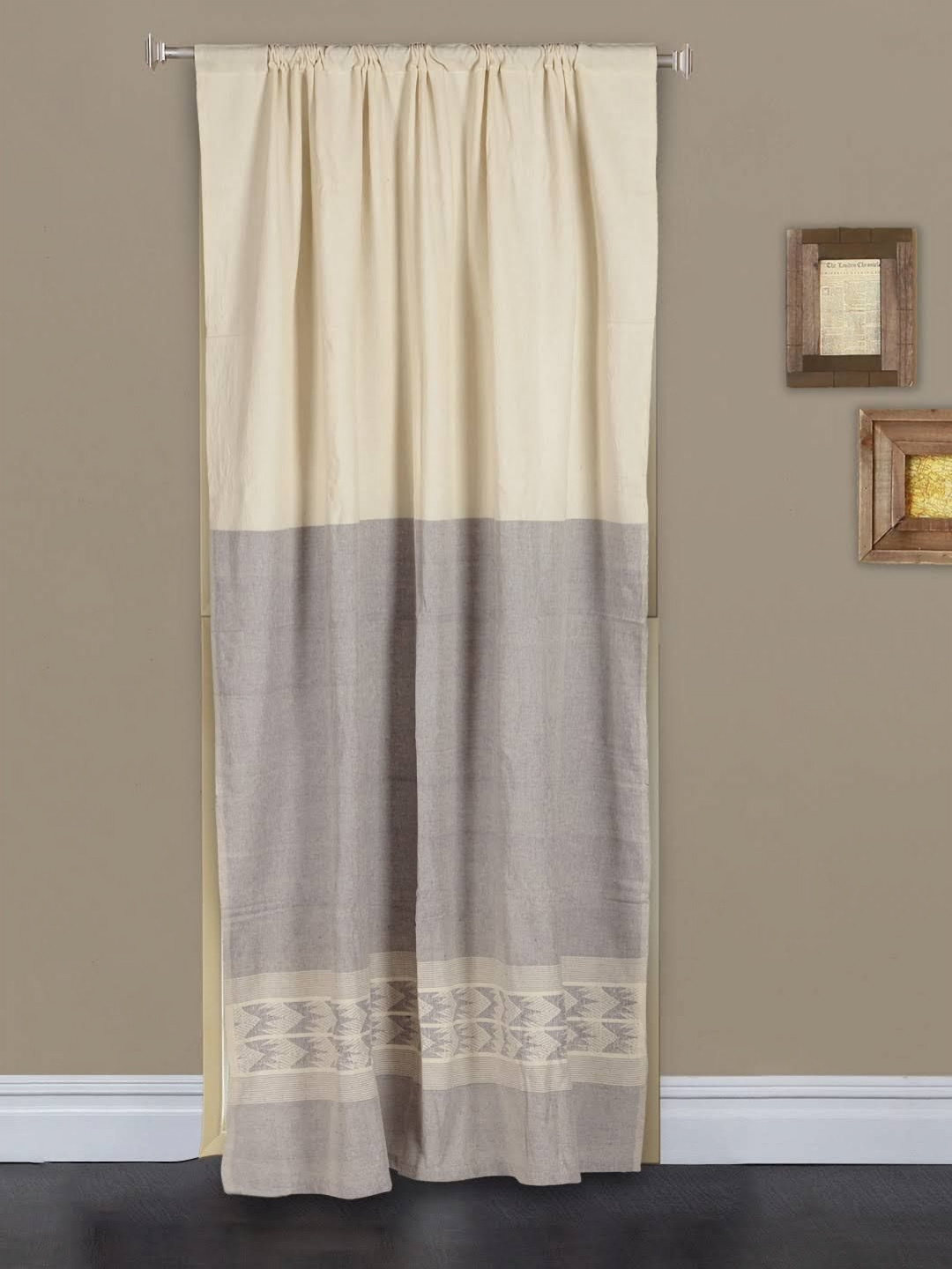 

ArtEastri Grey & Cream-Coloured Colourblocked Door