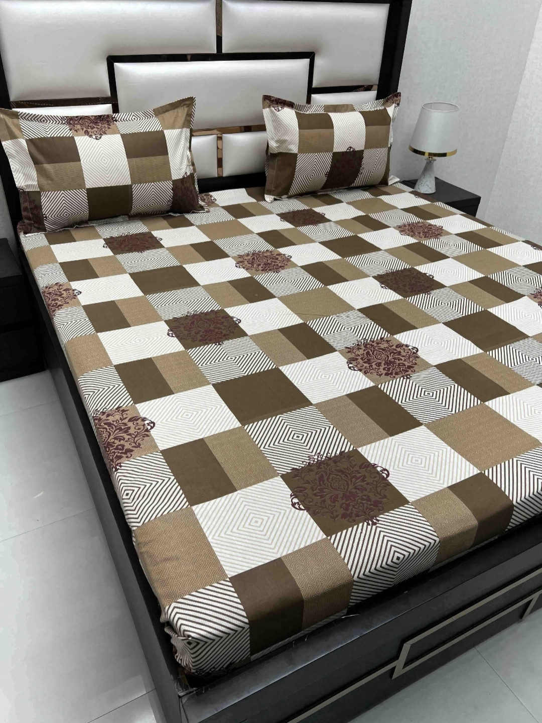 

Pure Decor Passion Brown Printed Pure Cotton 240 TC Queen Bedsheet Set 2.26 m x 2.56 m