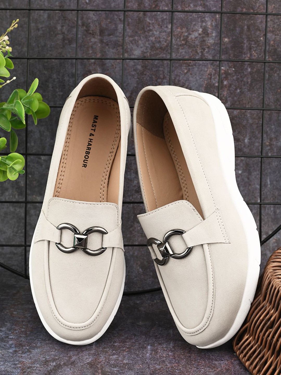 

Mast & Harbour Women Suede Loafers, Grey