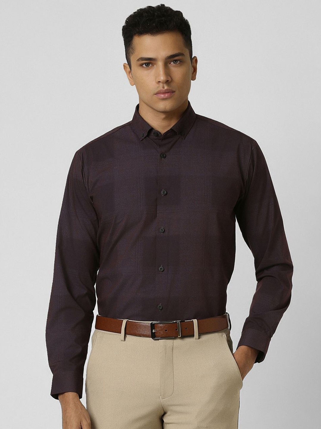 

V Dot Men Slim Fit Opaque Printed Party Shirt, Brown