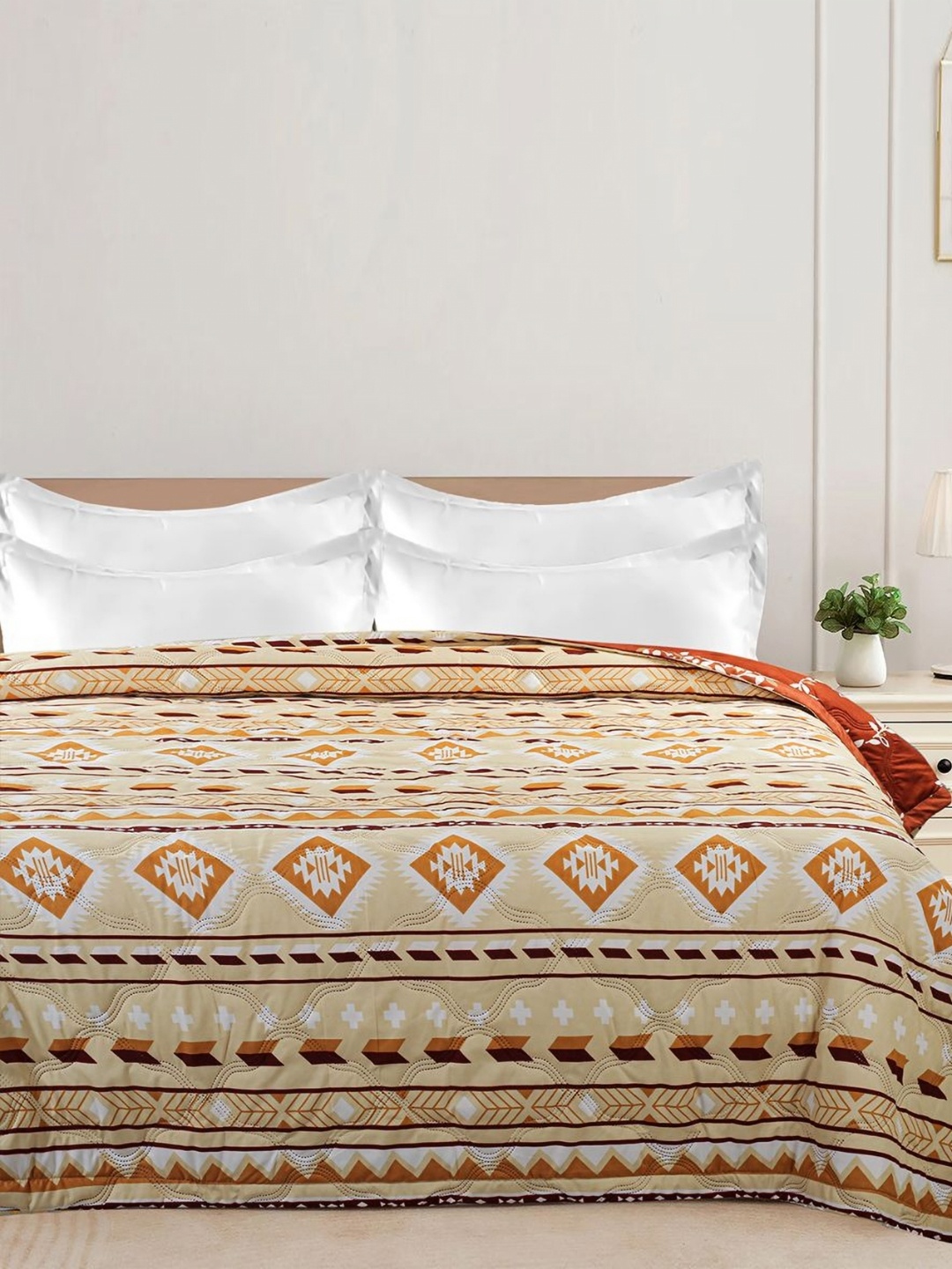 

bsb home Beige & Orange Mild Winter 300 GSM Double Bed Quilt