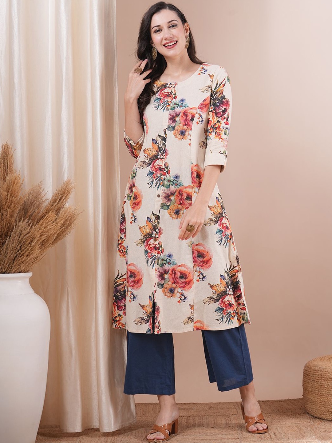 

FASHOR Women Floral Printed A-Line Paneled Cotton Flax Kurta, Off white