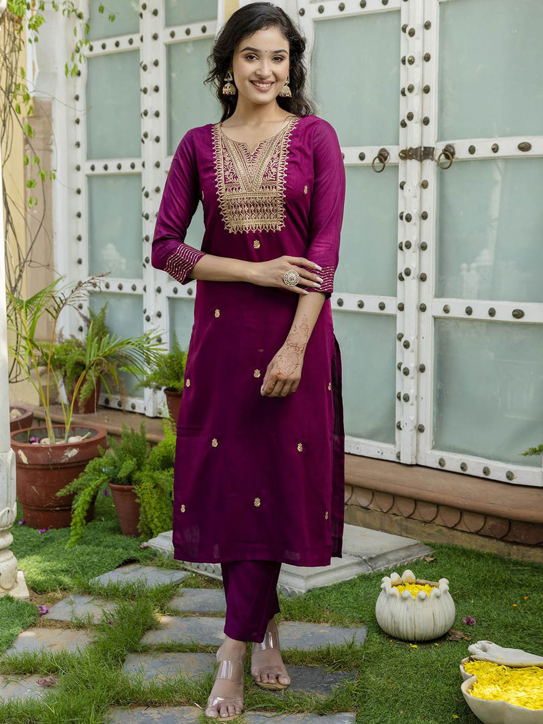 

Navlik Women Ethnic Motifs Embroidered Regular Kurta with Trousers & With Dupatta, Purple