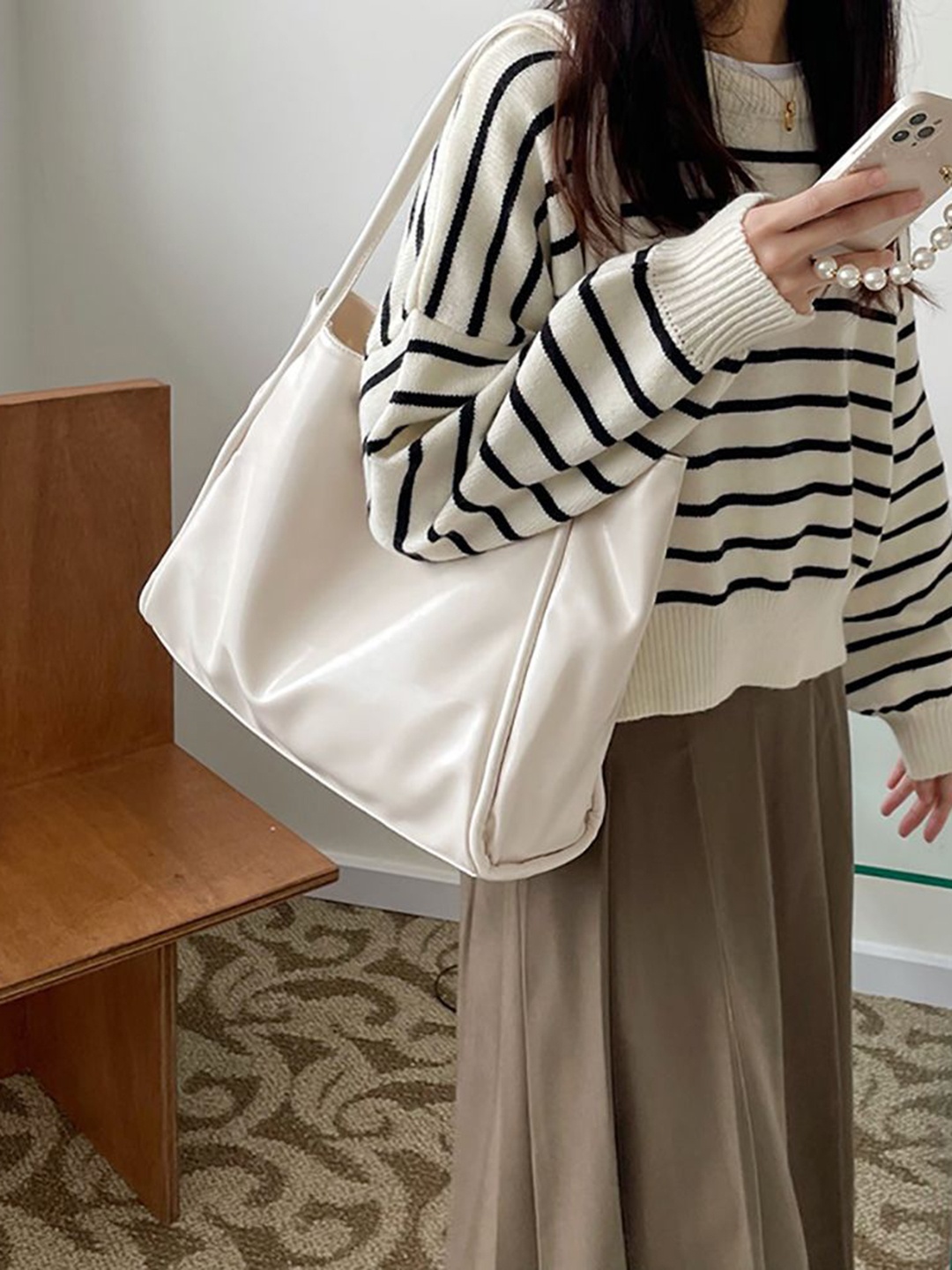 

StyleCast x Revolte PU Shopper Shoulder Bag, White