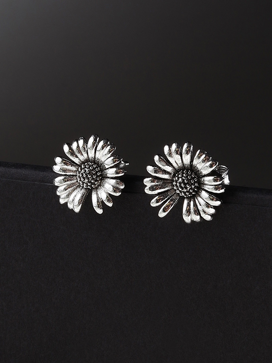 

DIAVO Rhodium Plated 925 Sterling Silver Oxidised Floral Studs Earrings