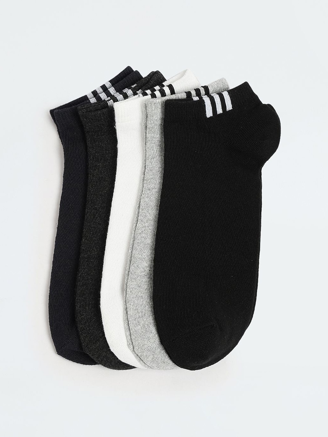 

max Men Pack Of 5 Ankle Length Socks, Black