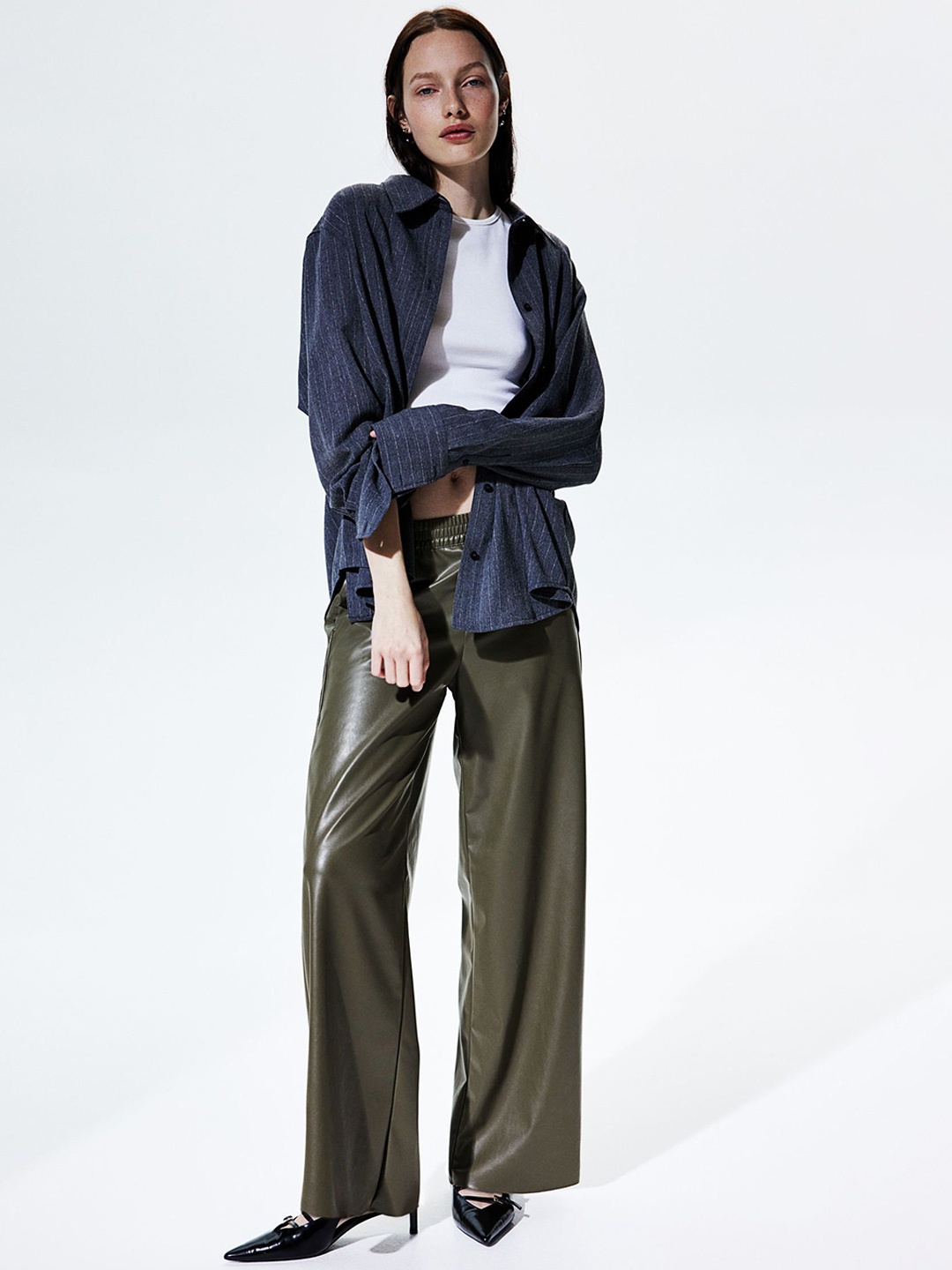 

H&M Women Wide Coated Joggers, Green