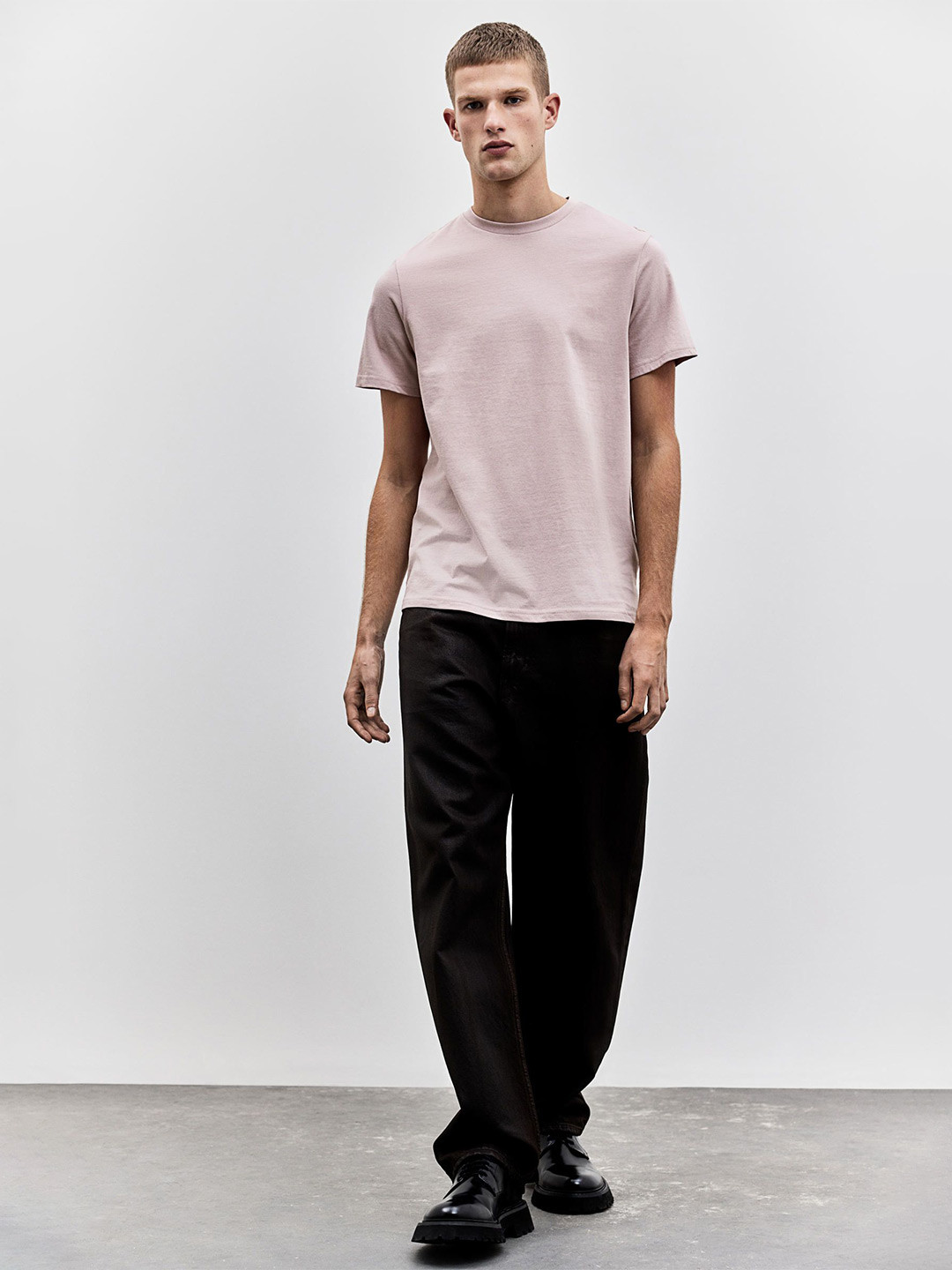 

H&M Regular Fit Round-Neck T-shirt, Pink