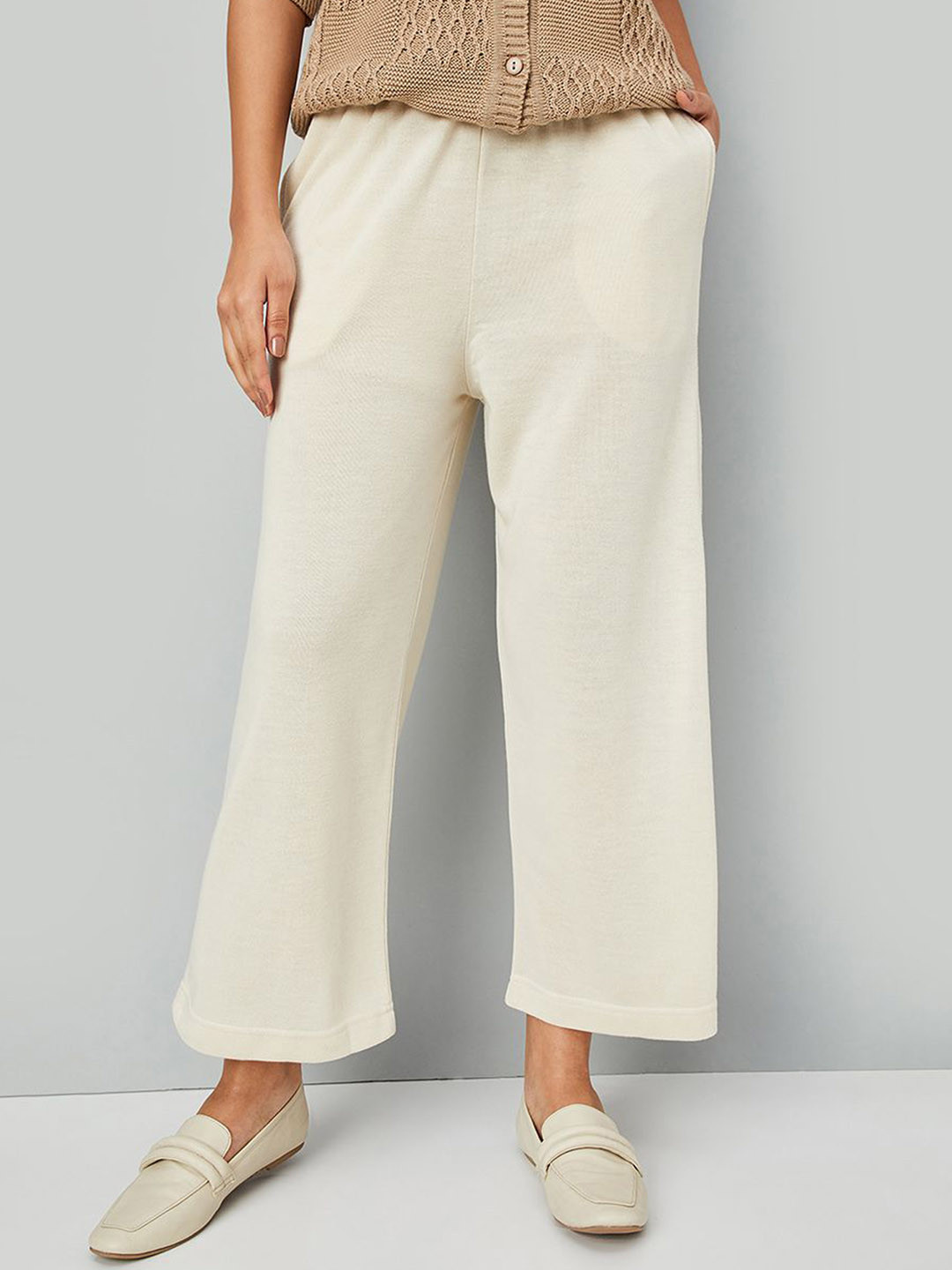 

max Women Regular Fit Mid-Rise Trousers, Off white
