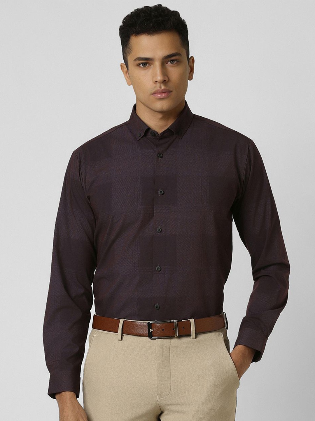 

V Dot Men Slim Fit Opaque Printed Party Shirt, Brown