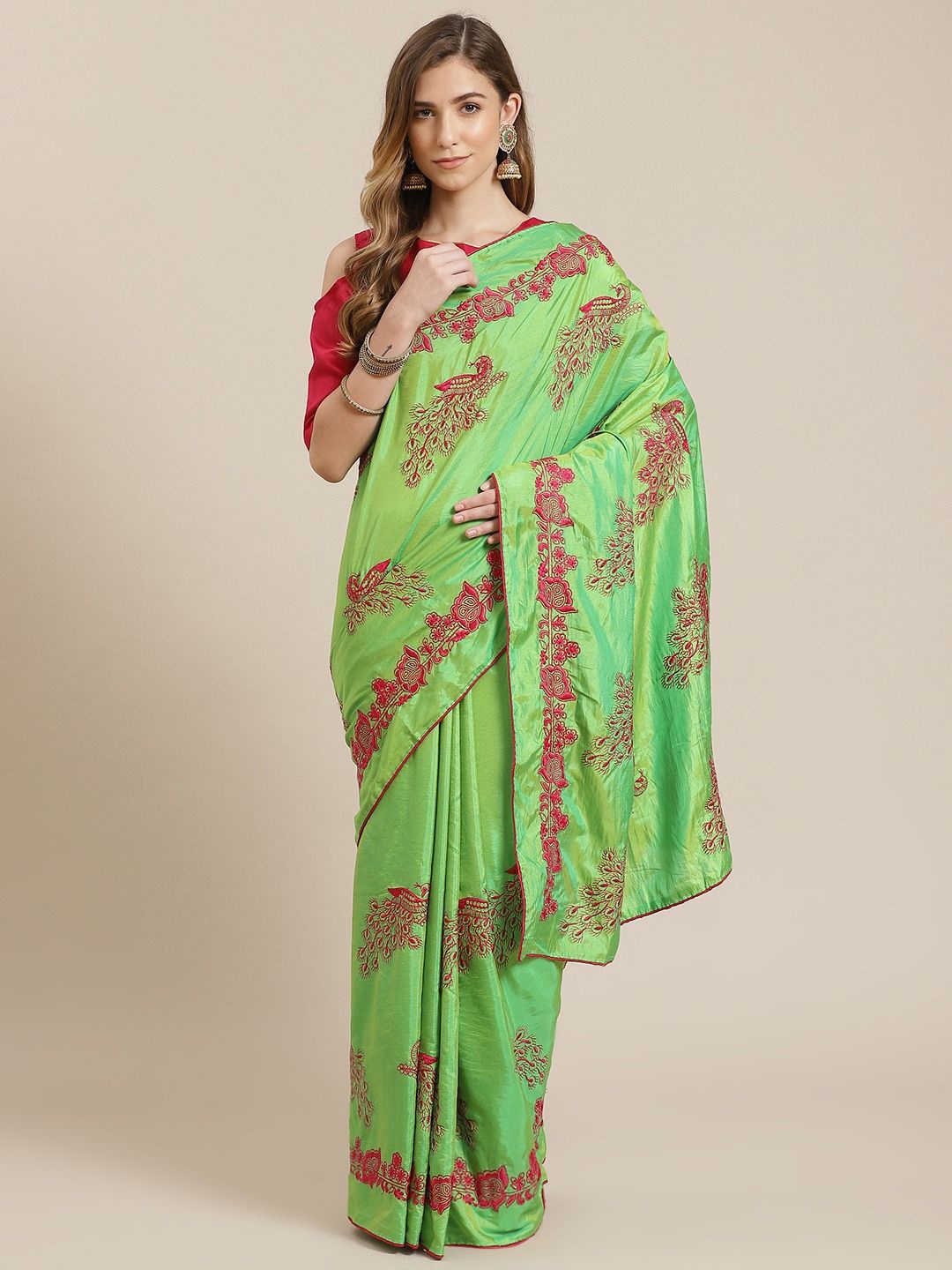 

DIVASTRI Embroidered Saree With Blouse Piece, Green