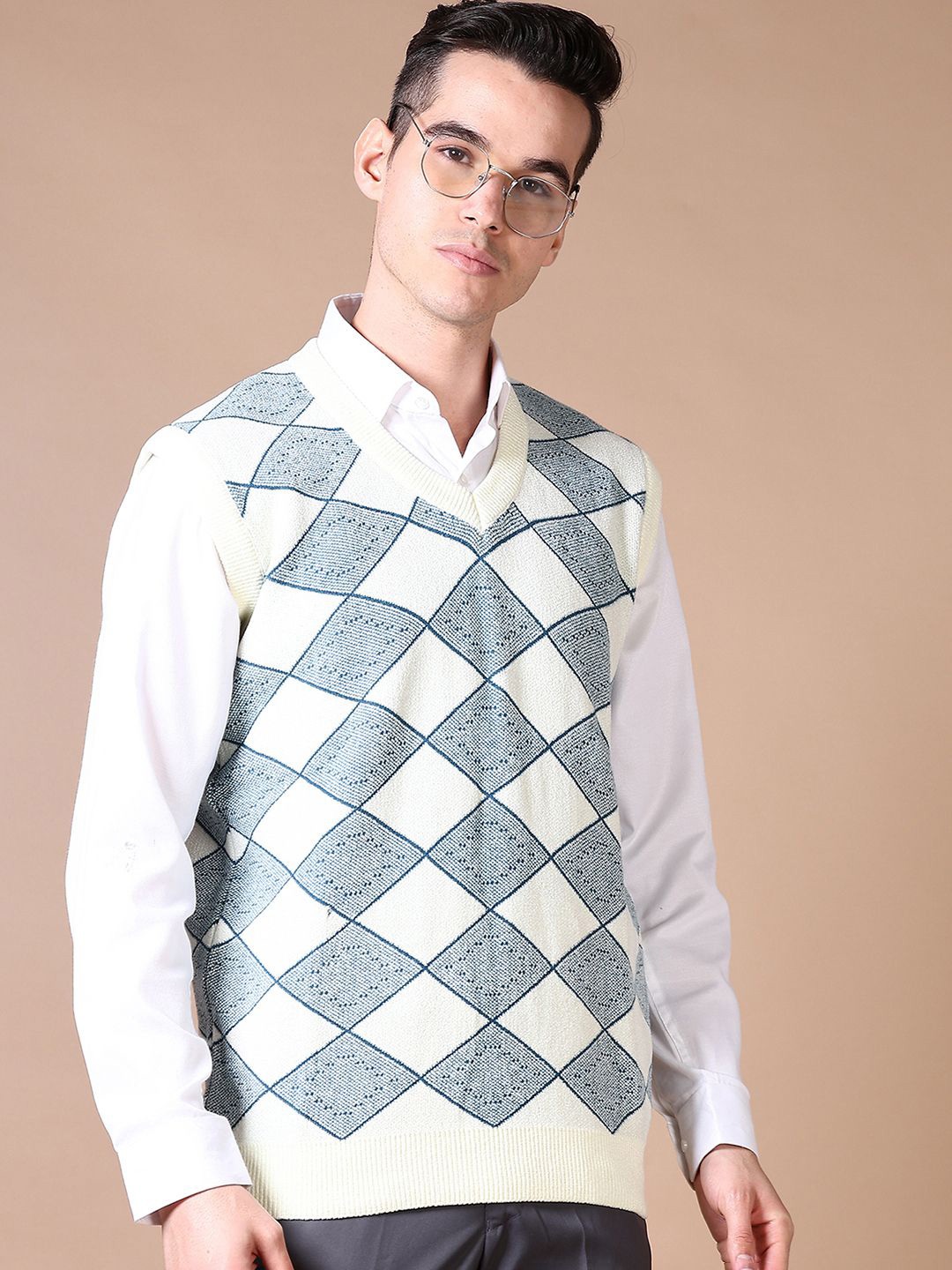

V-Mart Men Self Design Ribbed Cotton Sweater Vest, Beige