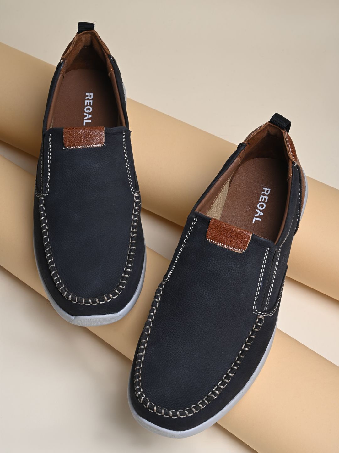 

Regal Men Suede Loafers, Blue