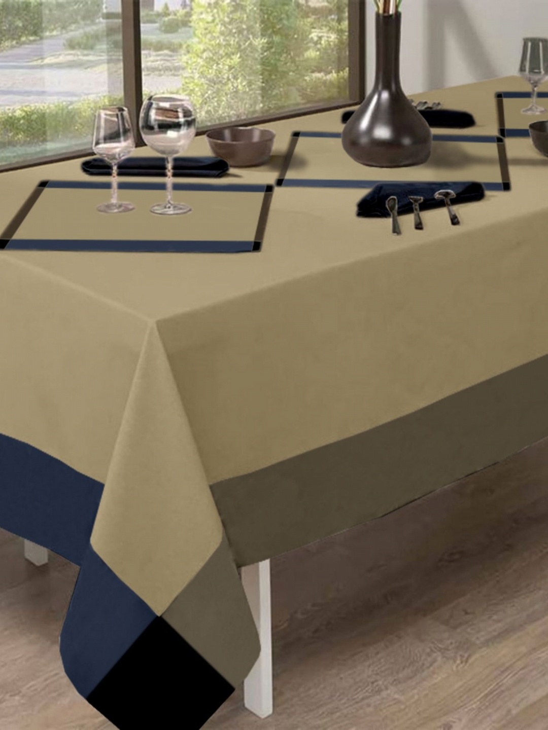 

Lushomes Beige Cotton 6-Seater Table Cover