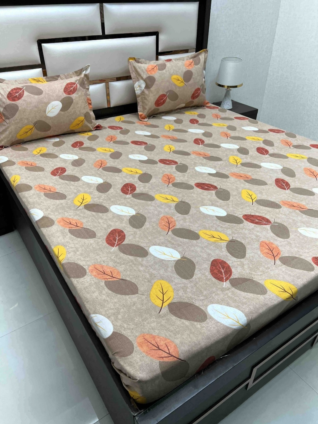 

Pure Decor Passion Brown Floral Pure Cotton 300 TC Queen Bedsheet Set 2.27 m x 2.55 m