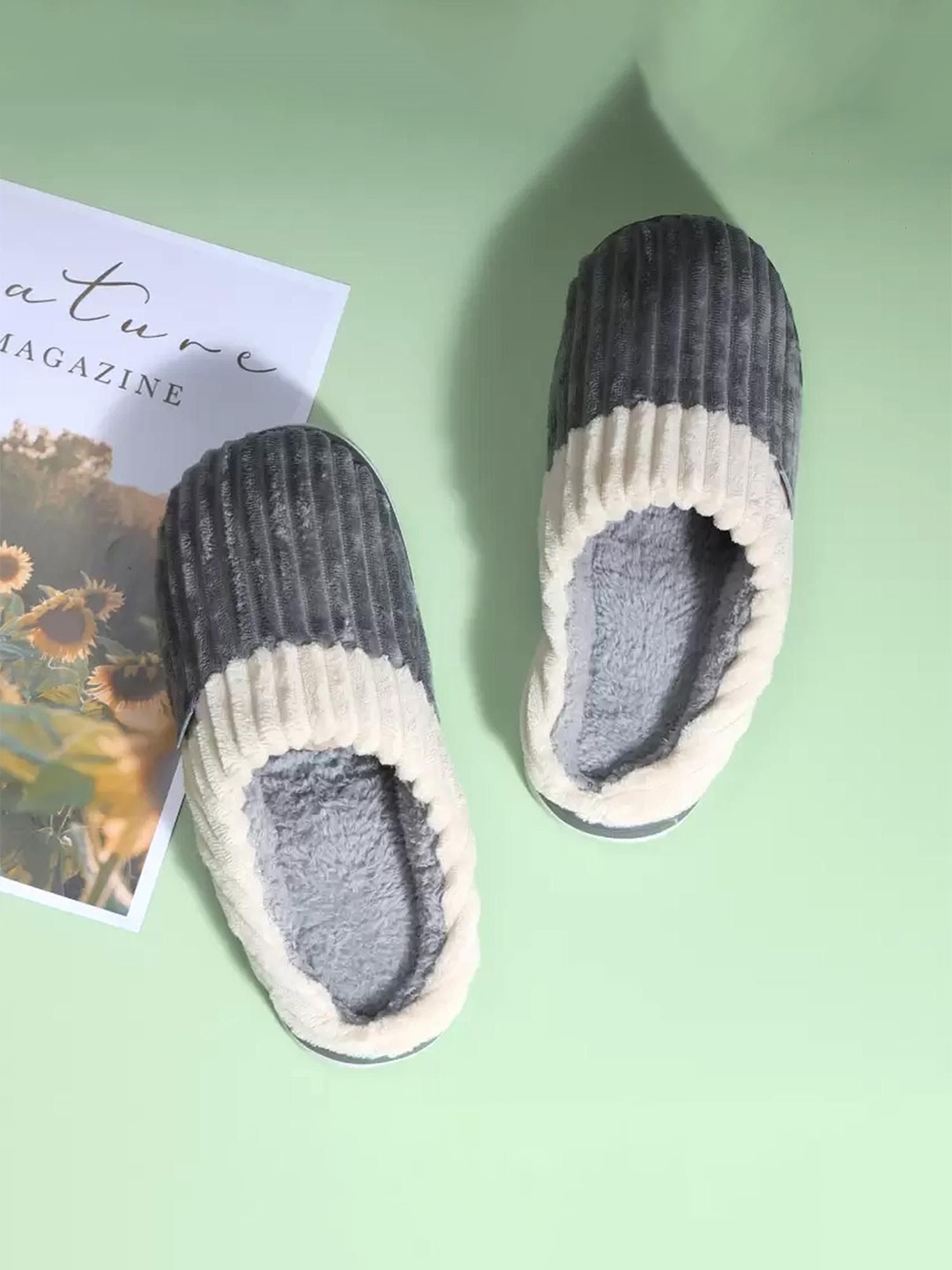 

Mast & Harbour Men Room Slippers, Grey