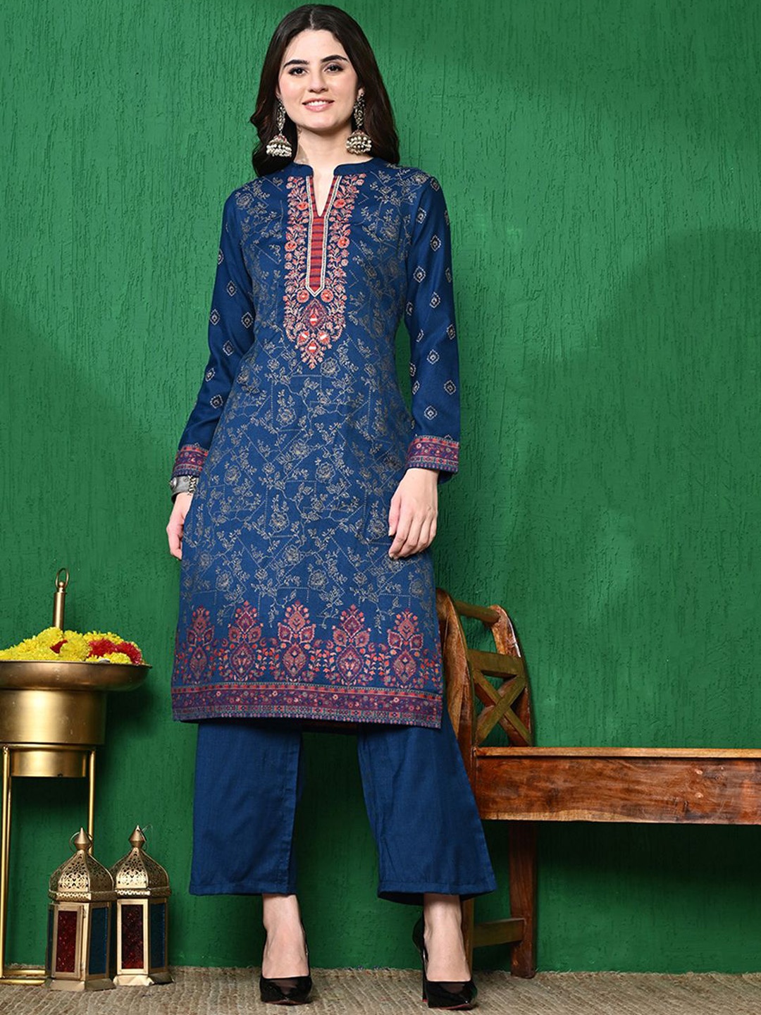 

Sangria Self Design Winter Pashmina Straight Kurta With Trouser, Blue