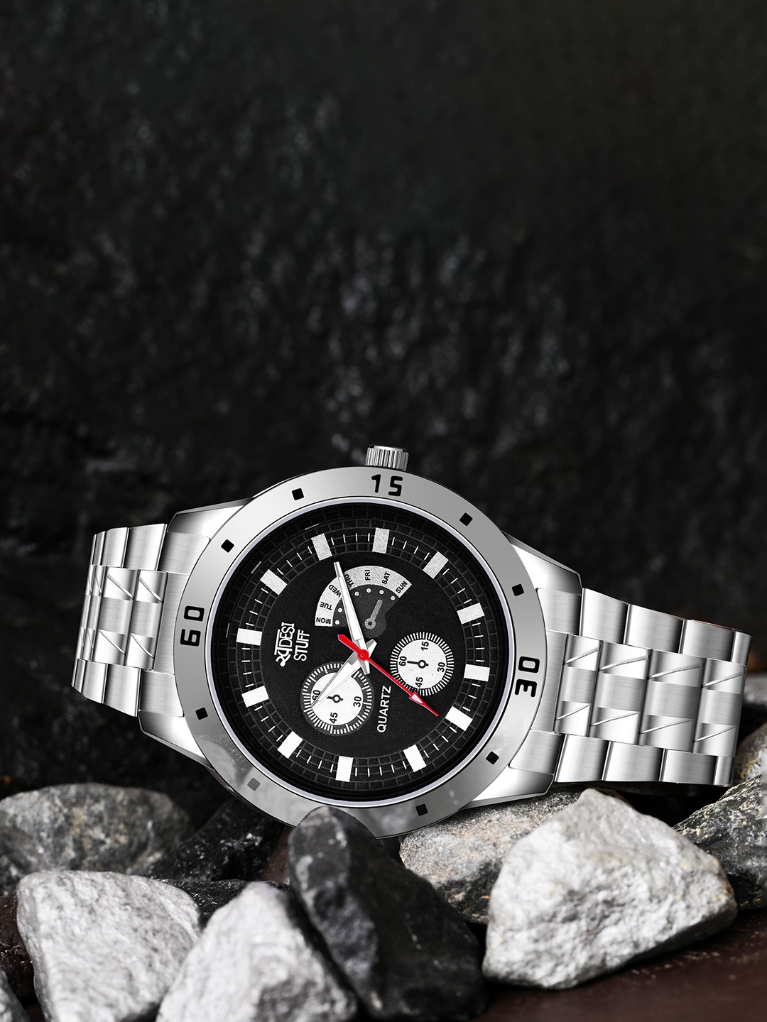 

SWADESI STUFF Men Dial & Wrap Around Straps Analogue Watch AVEO BLACK