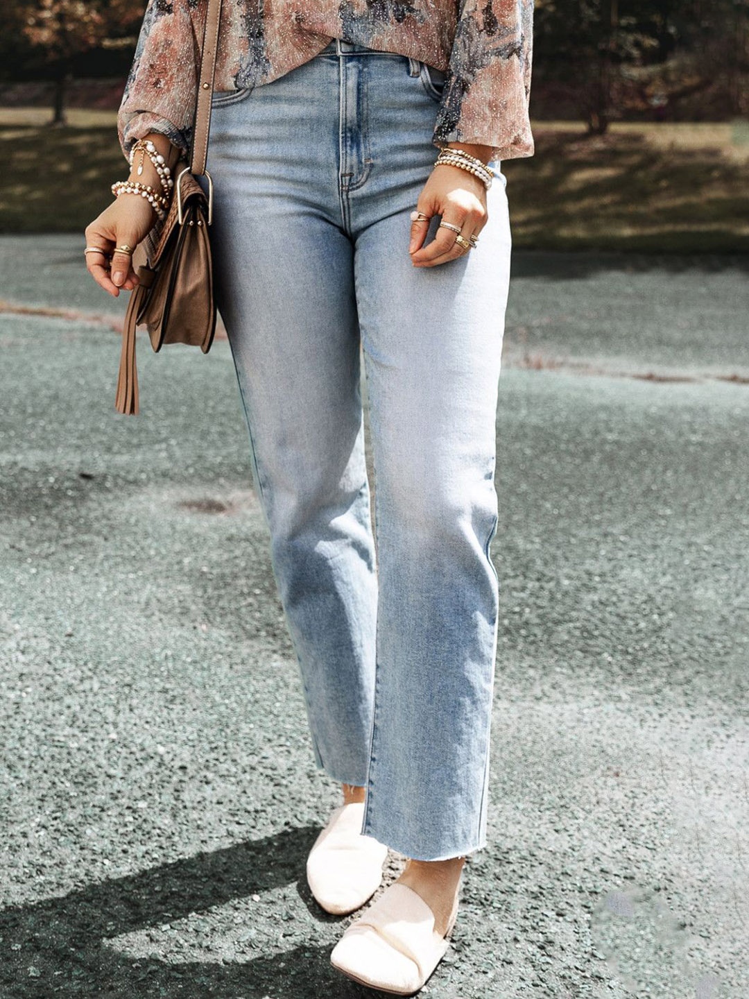 

StyleCast Women Heavy Fade Regular Fit Jeans, Blue
