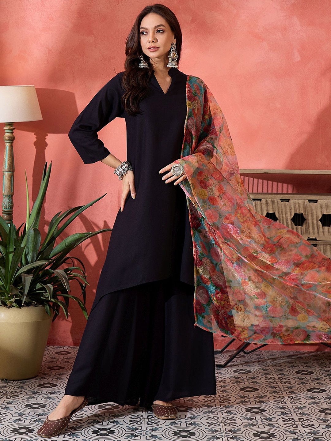 

InWeave Women Regular Kurta with Palazzos & With Dupatta, Black