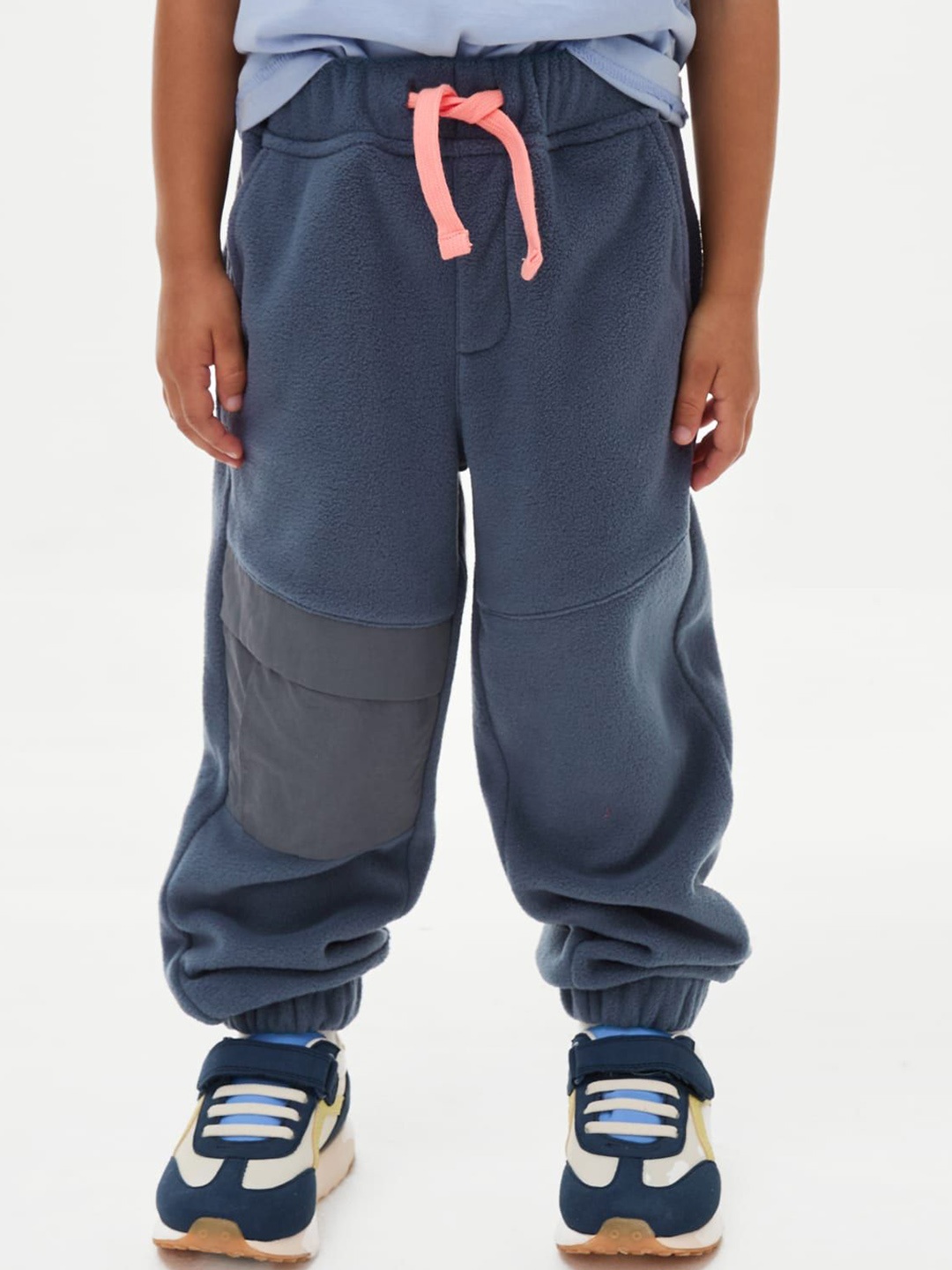

Marks & Spencer Boys Mid-Rise Regular Fit Joggers, Navy blue