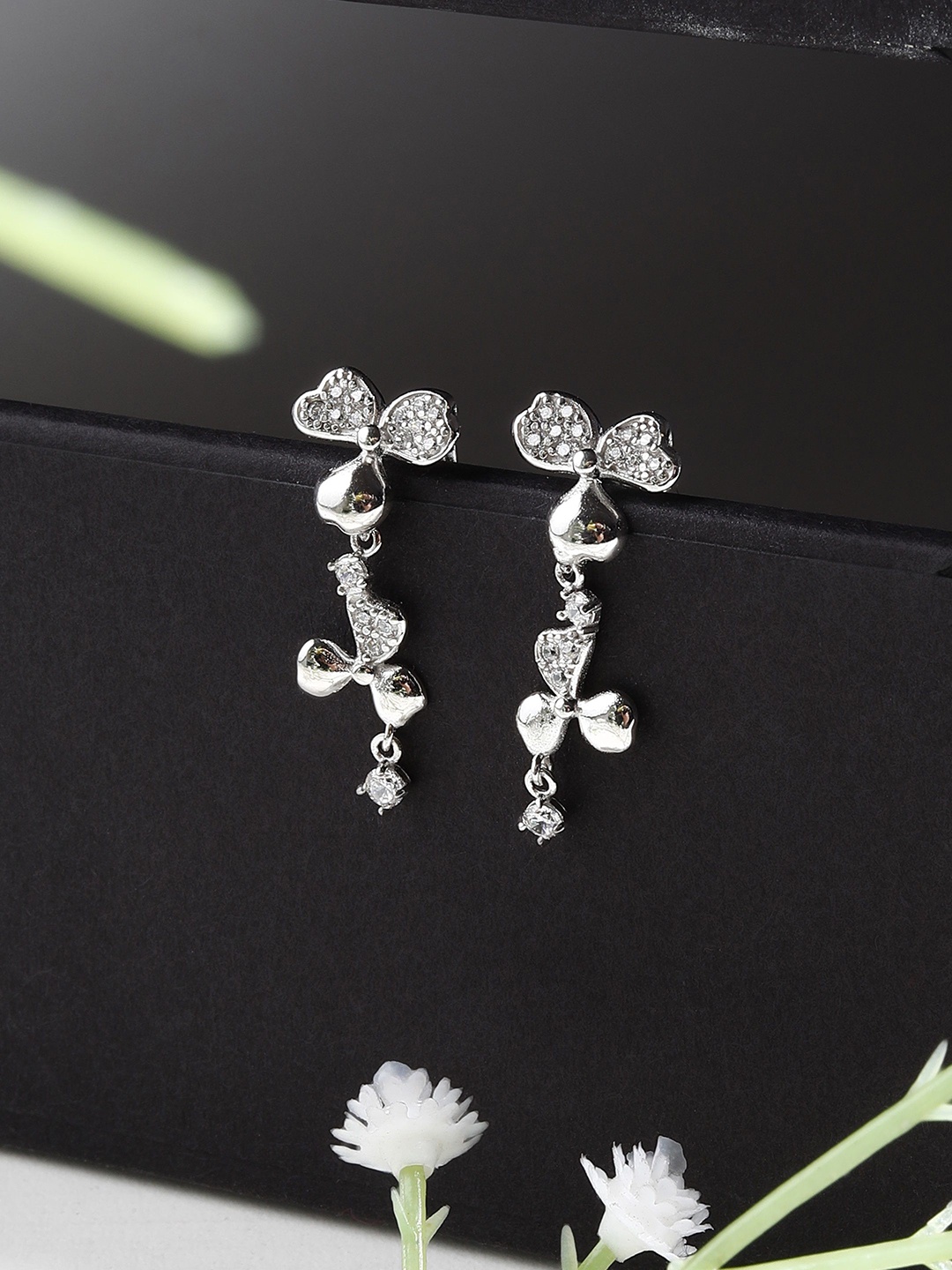

DIAVO Contemporary 925 Sterling Silver Drop Earrings
