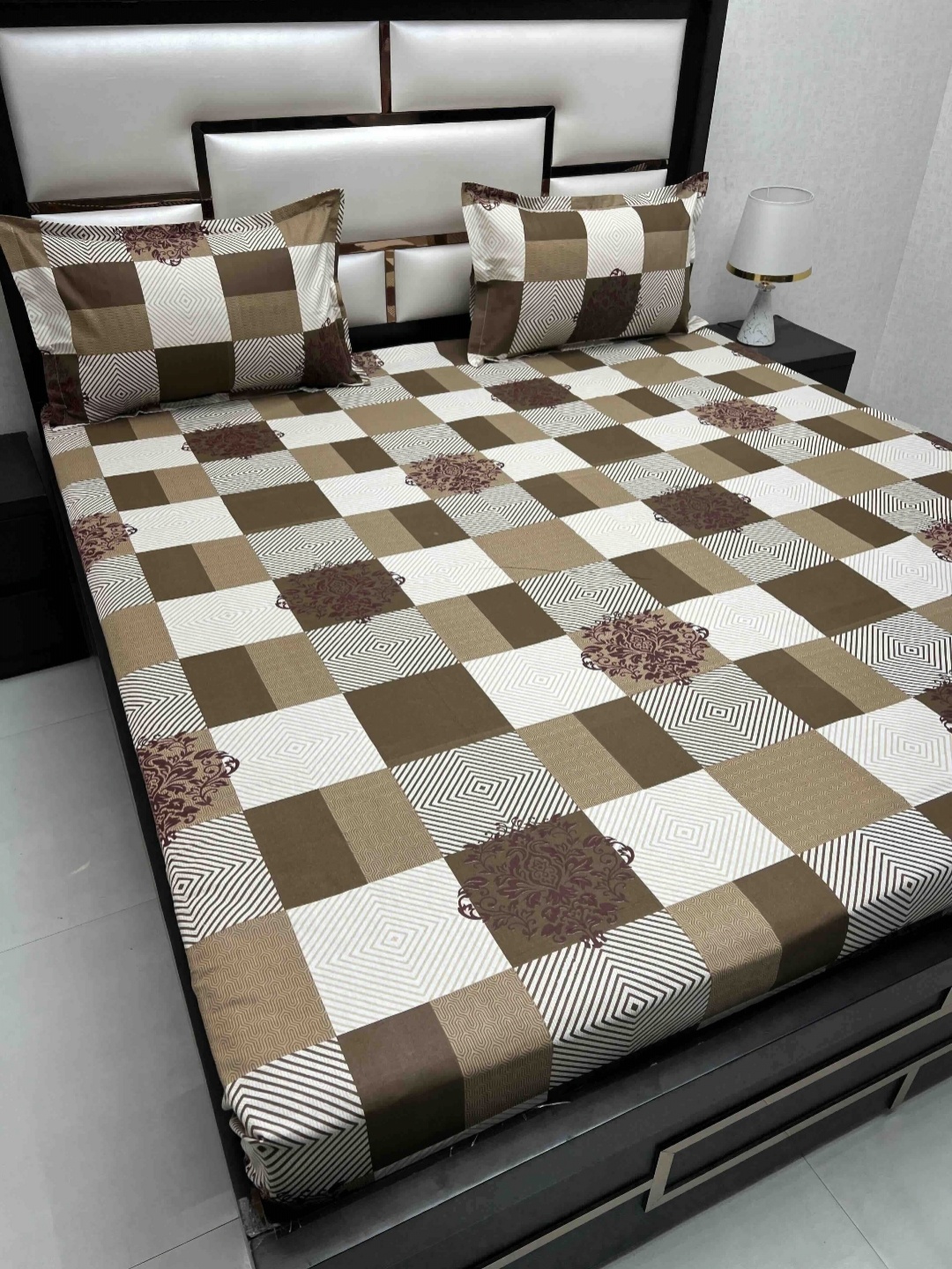 

Pure Decor Passion Brown Printed Pure Cotton 330 TC Queen Bedsheet Set 2.28 x 2.56 m