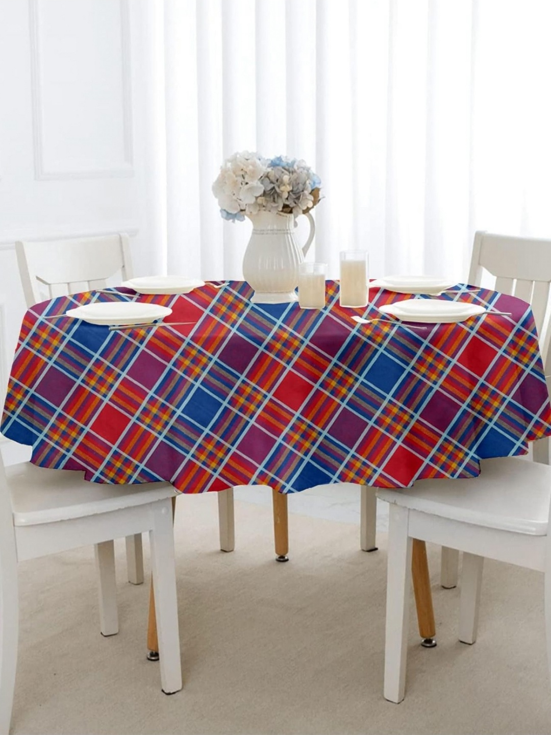 

Lushomes Red Geometric Printed Cotton Round 6-Seater Table Cover