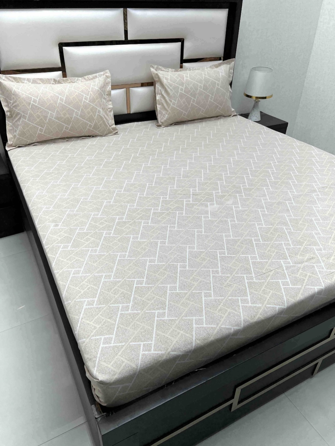 

Pure Decor Cotton Queen Size Double Bedsheet With 2 Pillow Covers 2.28m X 2.54m, Grey