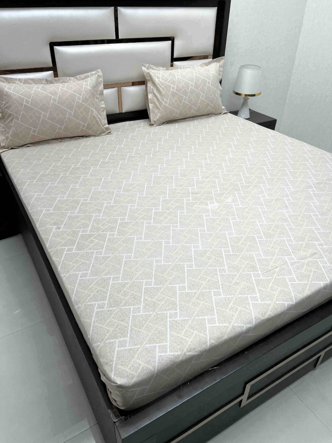 

Pure Decor Cotton Queen Size Double Bedsheet With 2 Pillow Covers 2.28m X 2.54m, Cream