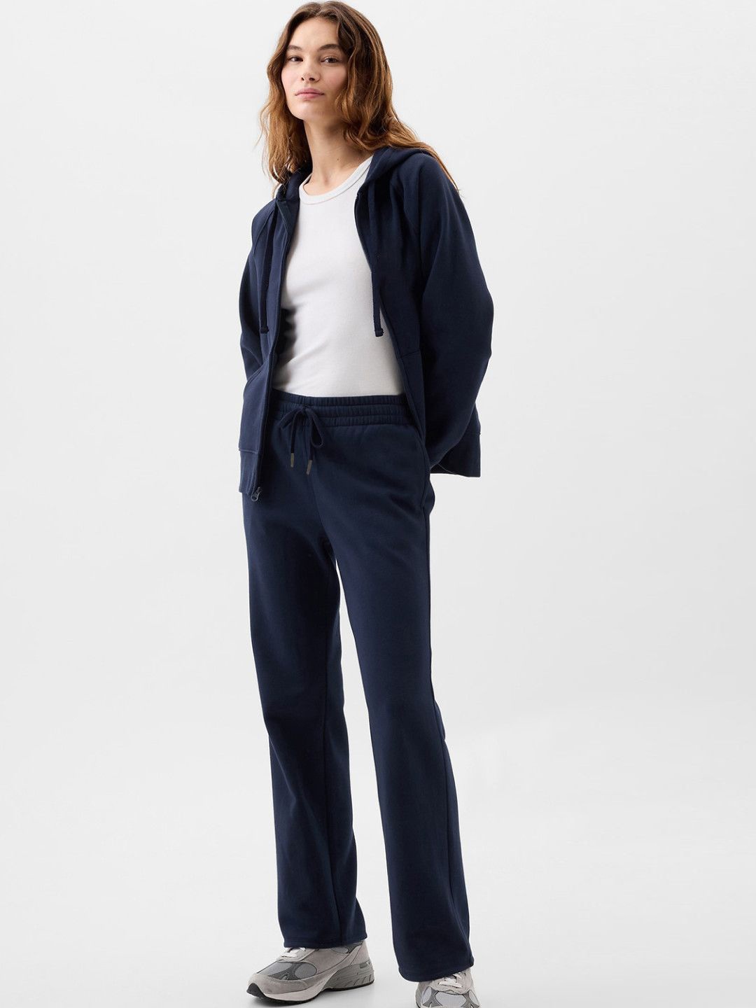 

StyleCast Women Regular Fit Mid-Rise Trousers, Navy blue