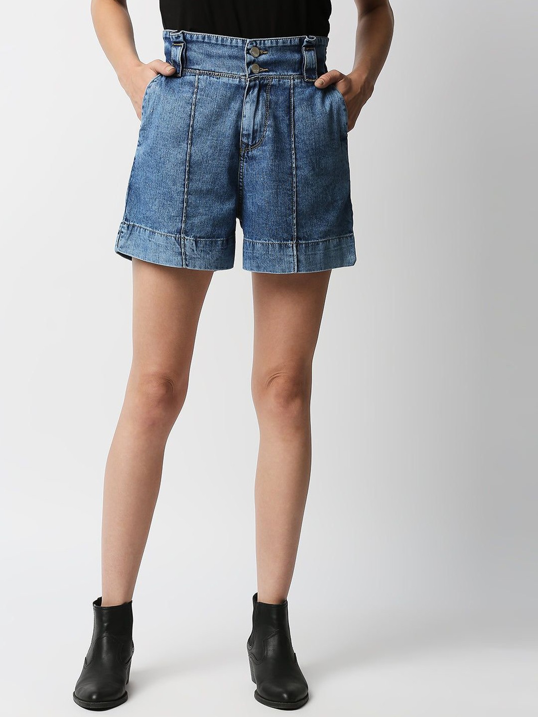 

Kraus Jeans Women Cotton Regular Fit High-Rise Shorts, Blue