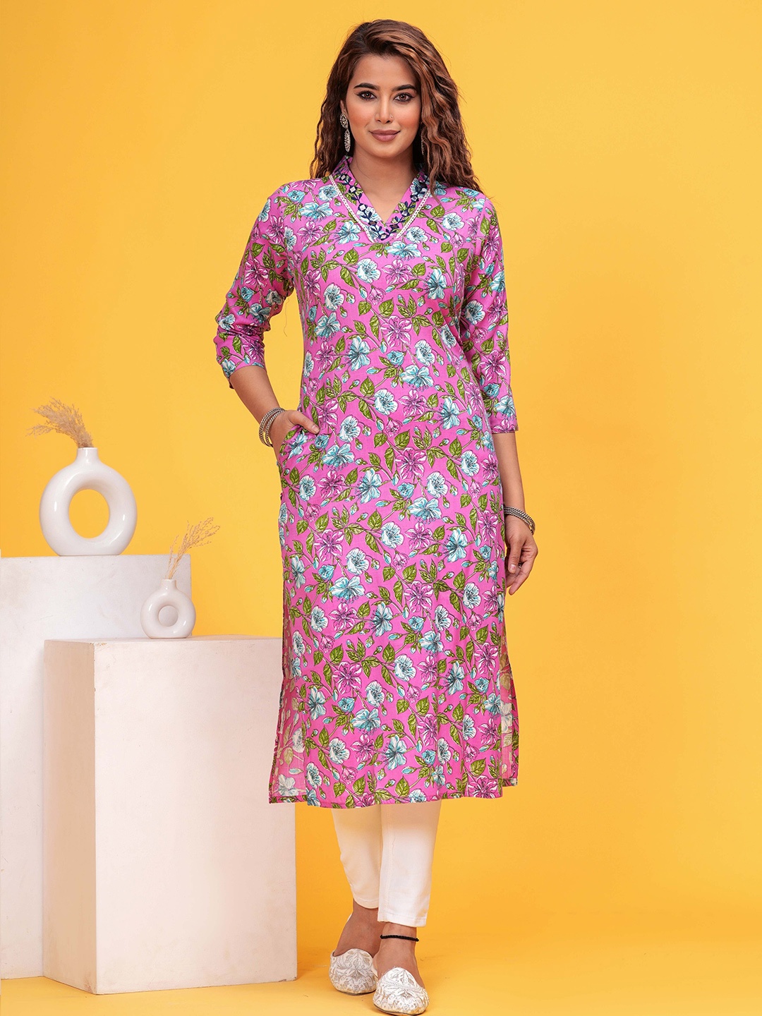 

DIZON Floral Printed Straight Kurta, Pink