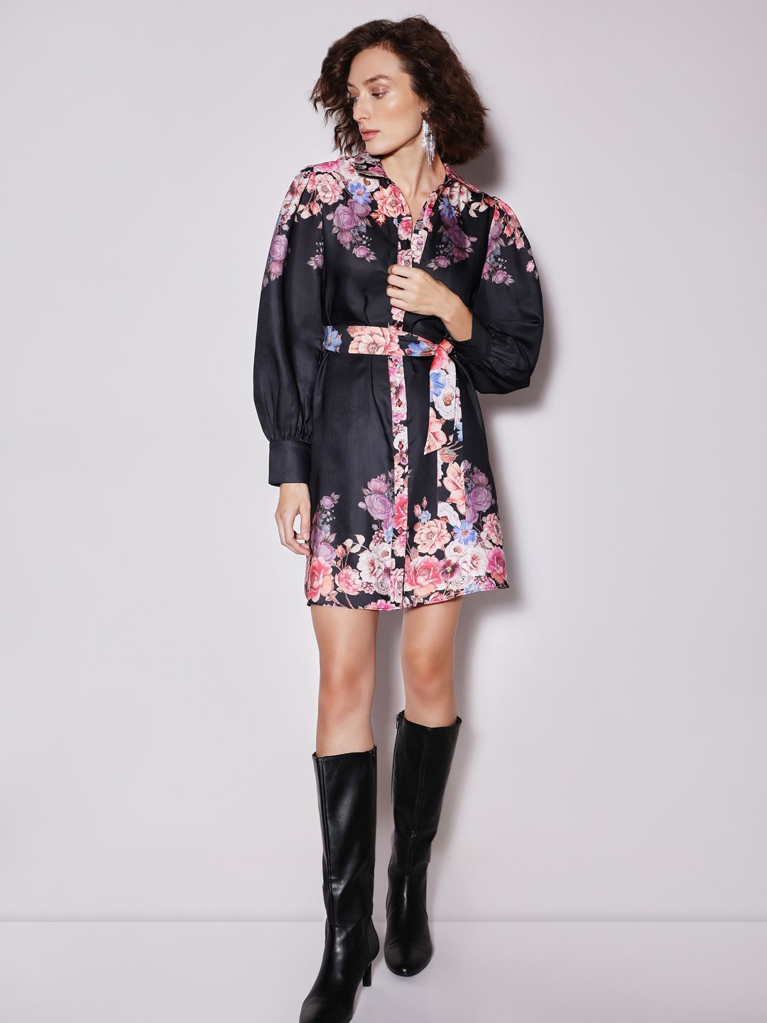 

Vero Moda Women Floral Printed Cuffed Sleeves Shirt Dress, Black