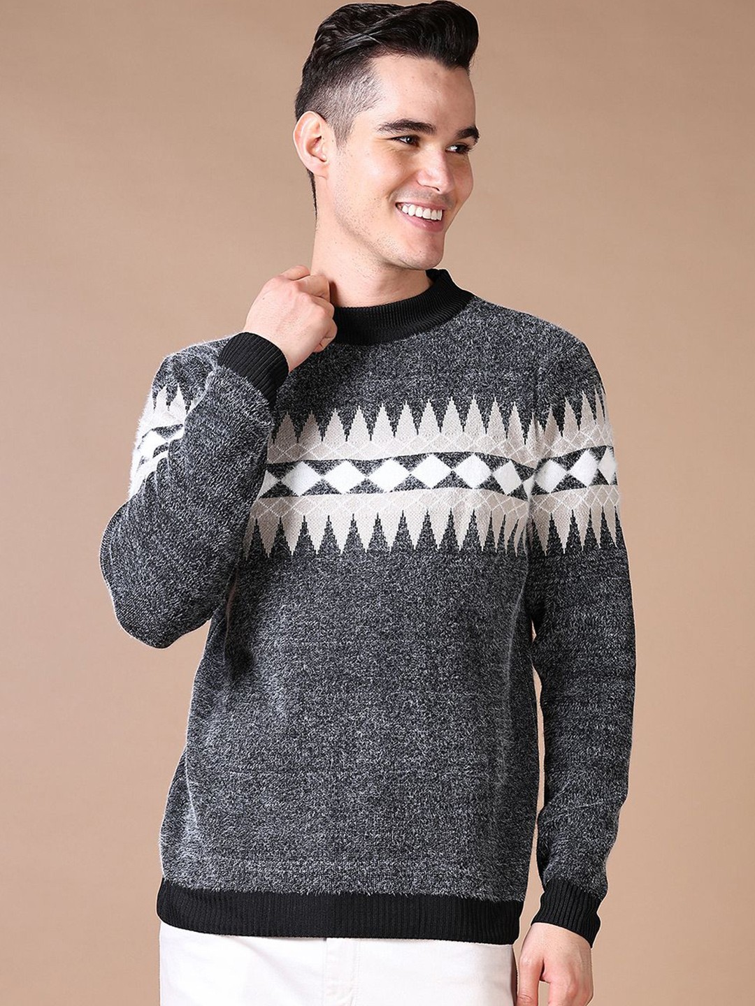 

V-Mart Men Colourblocked Cotton Round Neck Pullover Sweater, Black