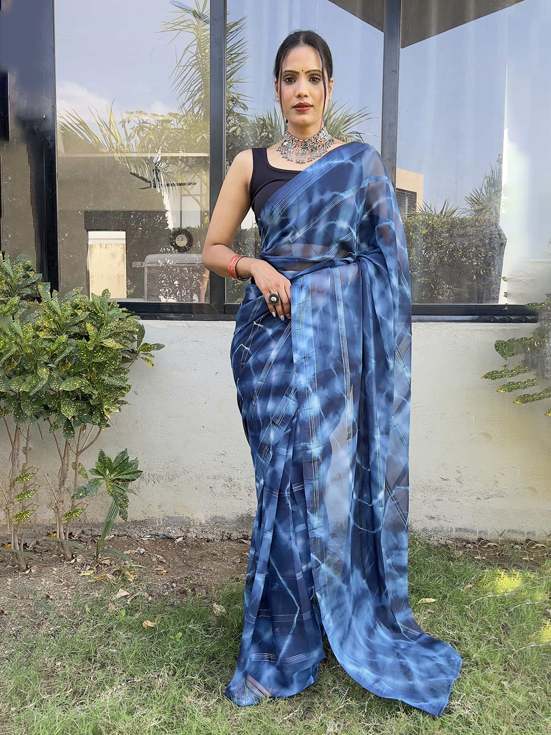 

KALINI Tie and Dye Pure Georgette Ready to Wear Saree, Blue