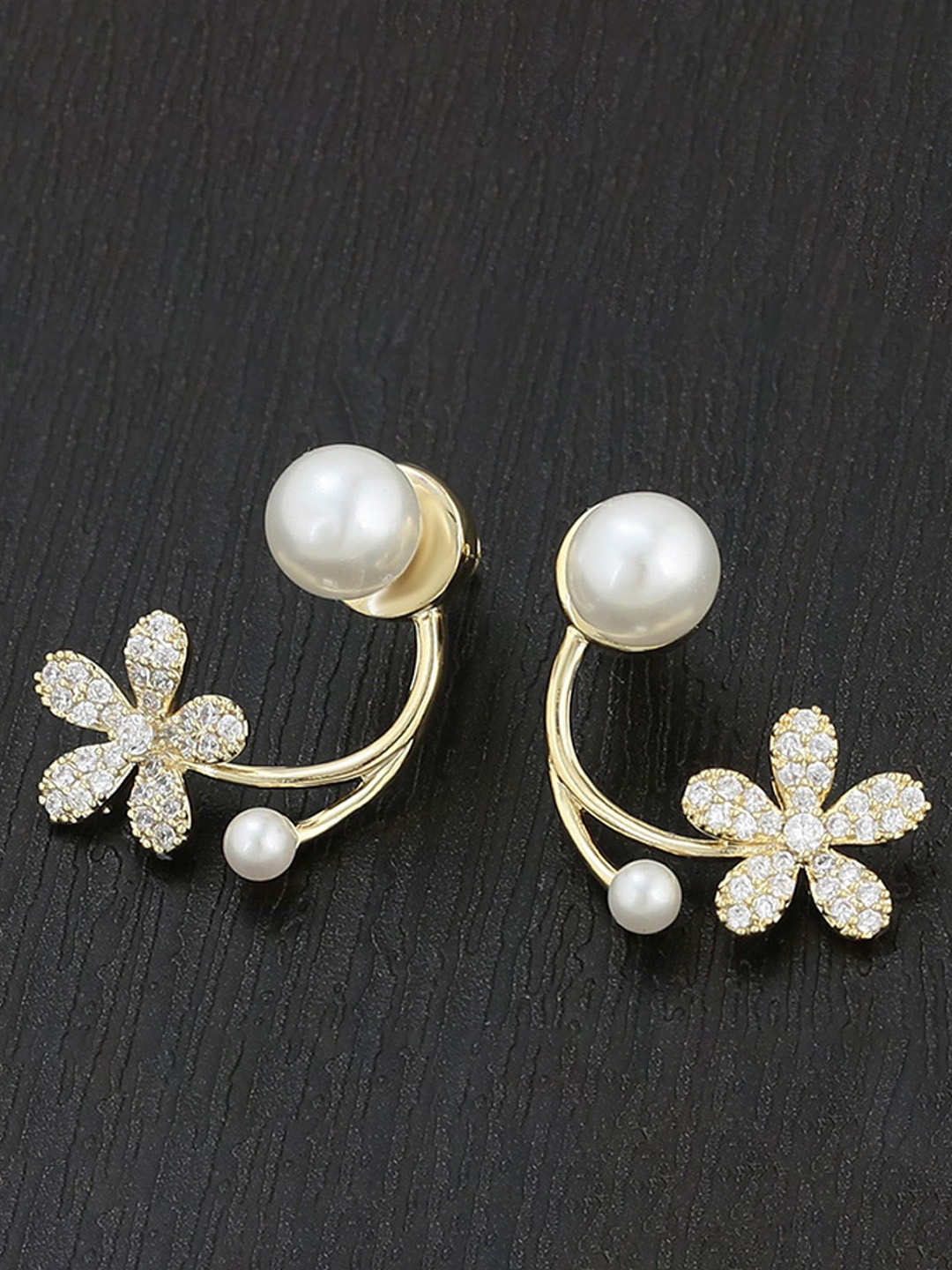 

PolluxCraft Geometric Studs Earrings, White