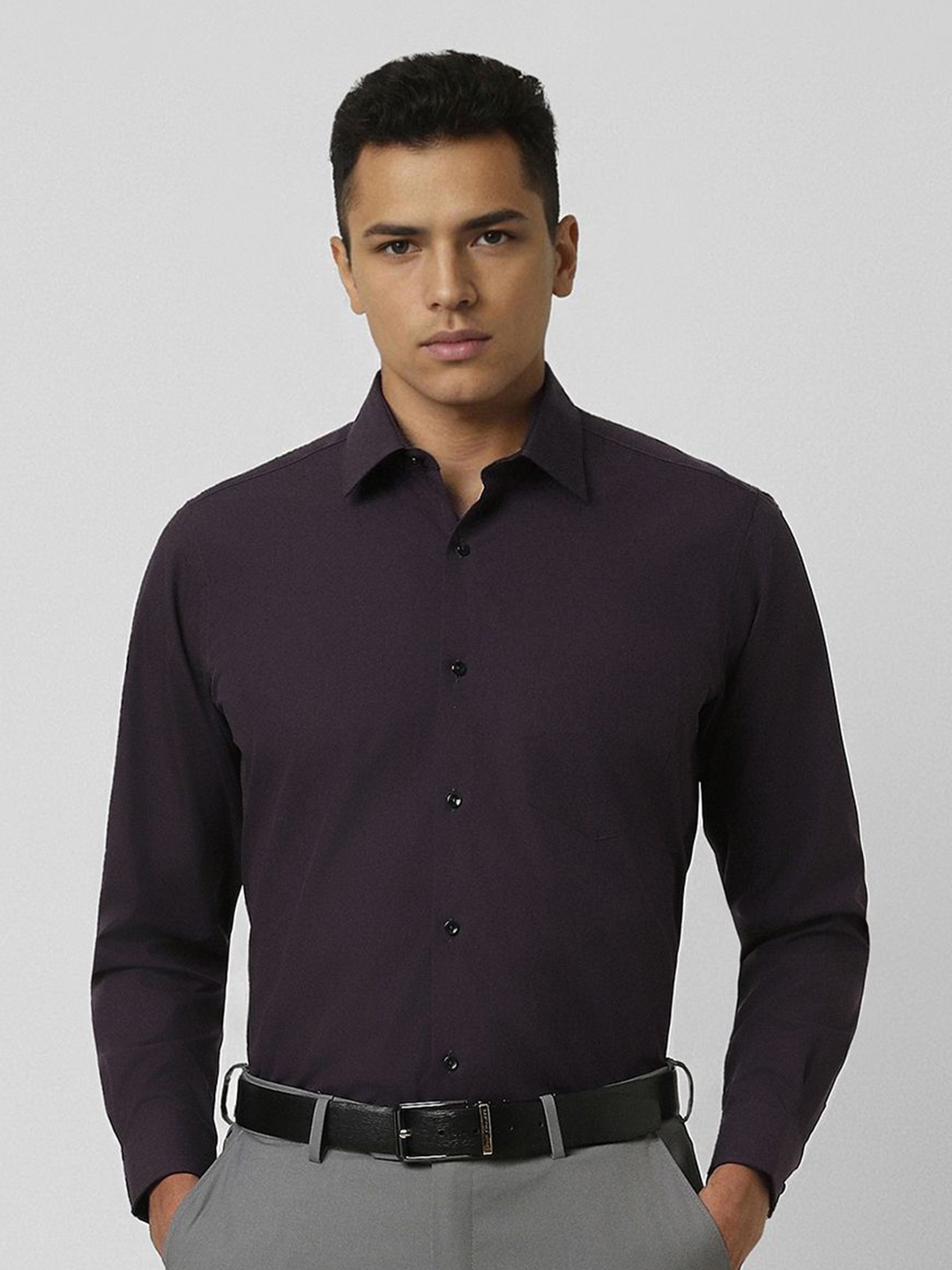 

Van Heusen Men Opaque Formal Shirt, Purple