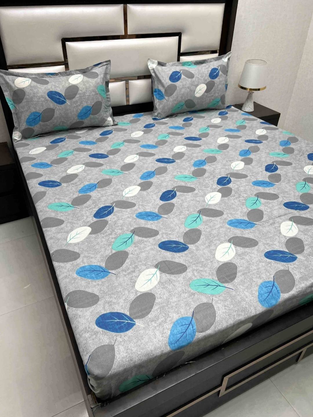 

Pure Decor Passion Grey Floral Pure Cotton 330 TC Queen Bedsheet Set 2.28 m x 2.56 m
