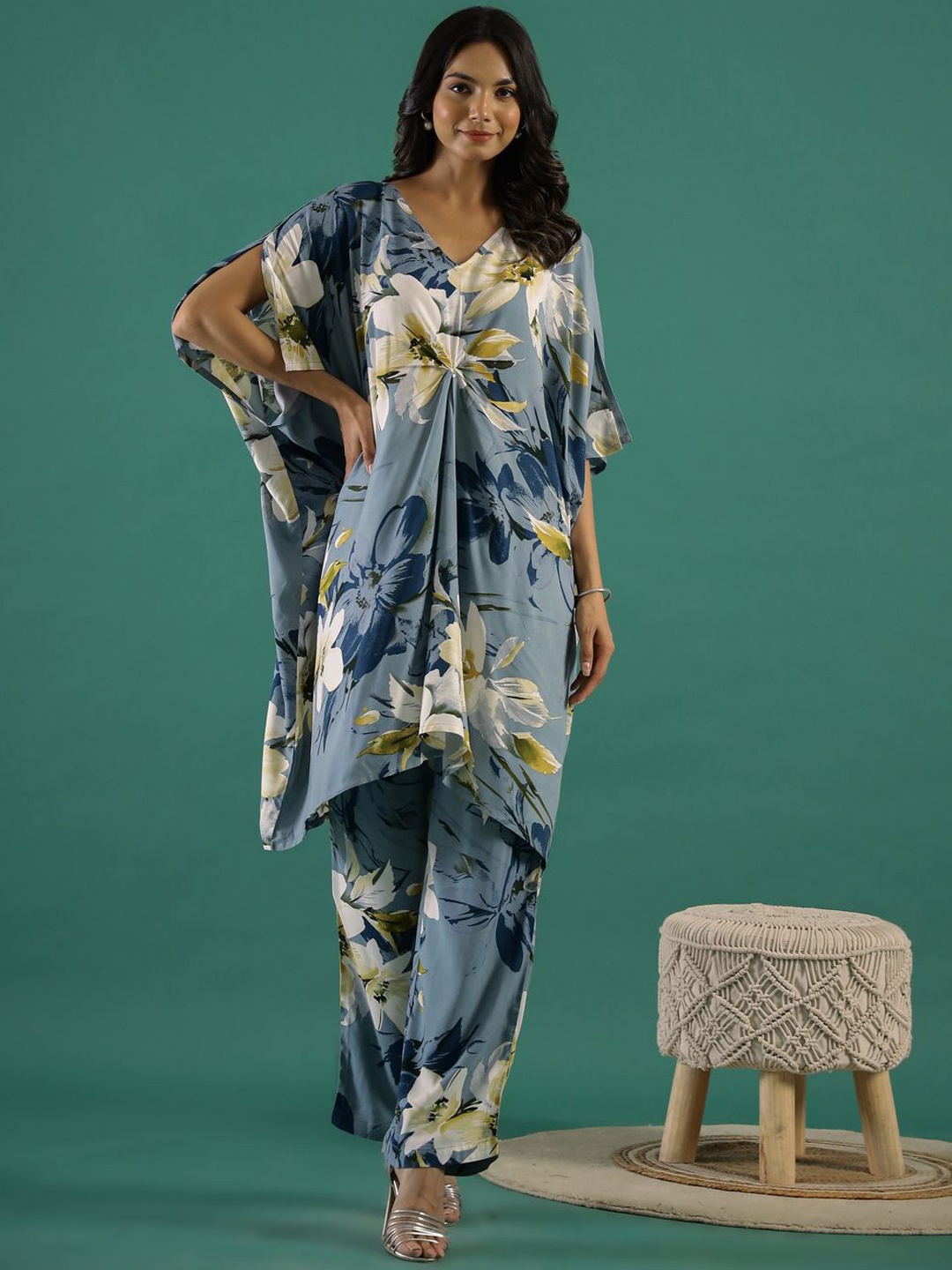 

RangDeep Women Co-Ords, Grey