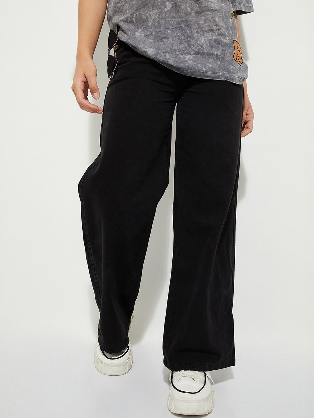 

Max Urb_N Women Solid Wide Leg Cotton Trousers, Black