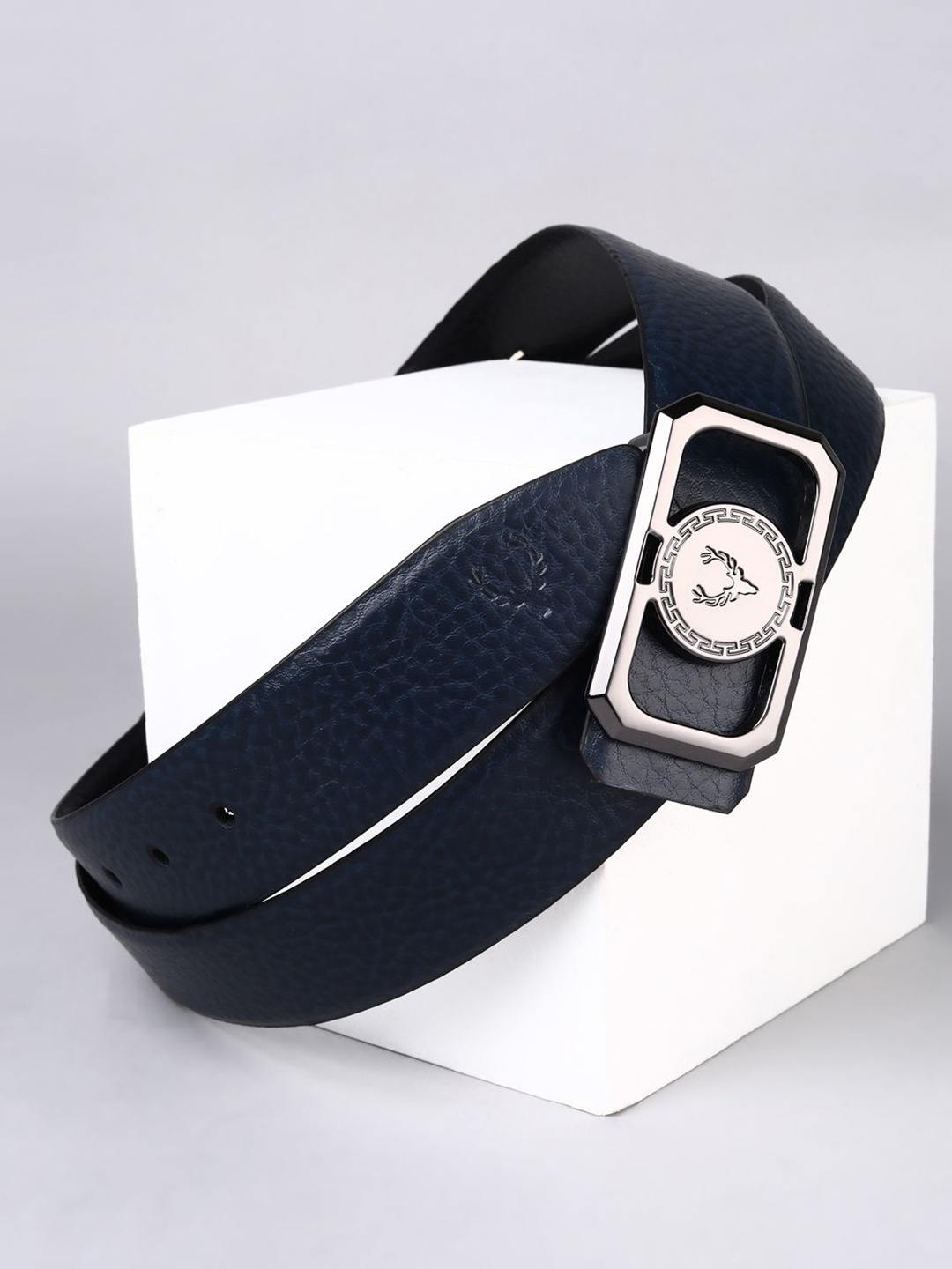 

Allen Solly Men Textured Leather Reversible Formal Belt, Navy blue