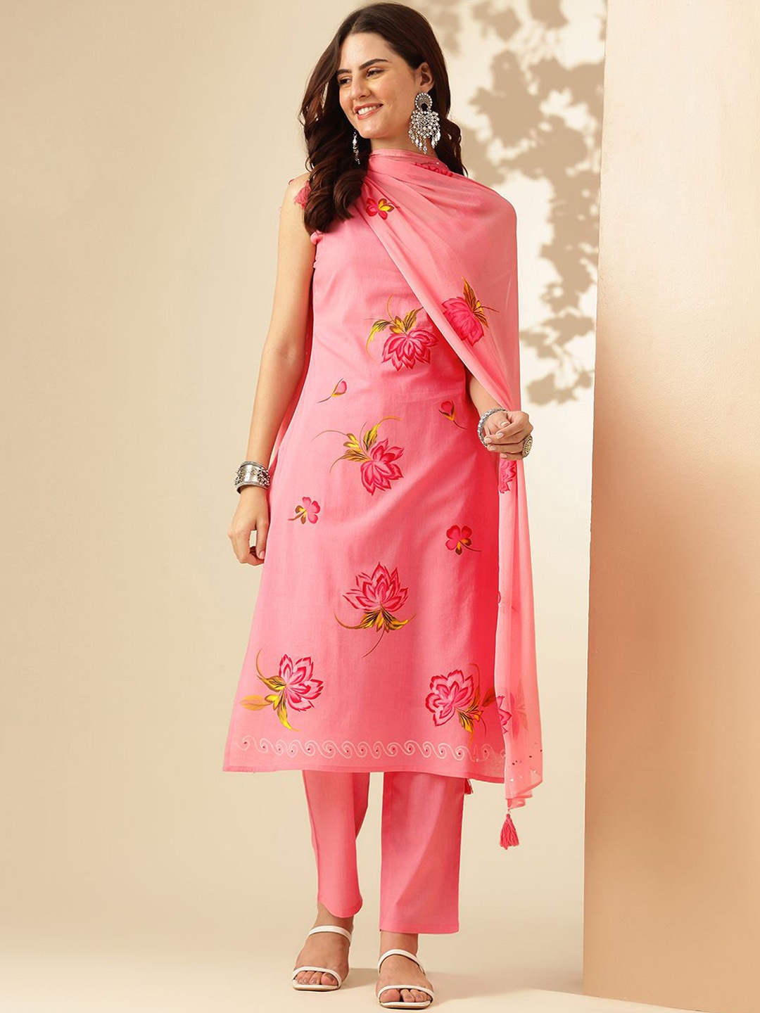 

EthniFlair Women Floral Regular Phulkari Pure Cotton Kurti with Pyjamas & With Dupatta, Pink