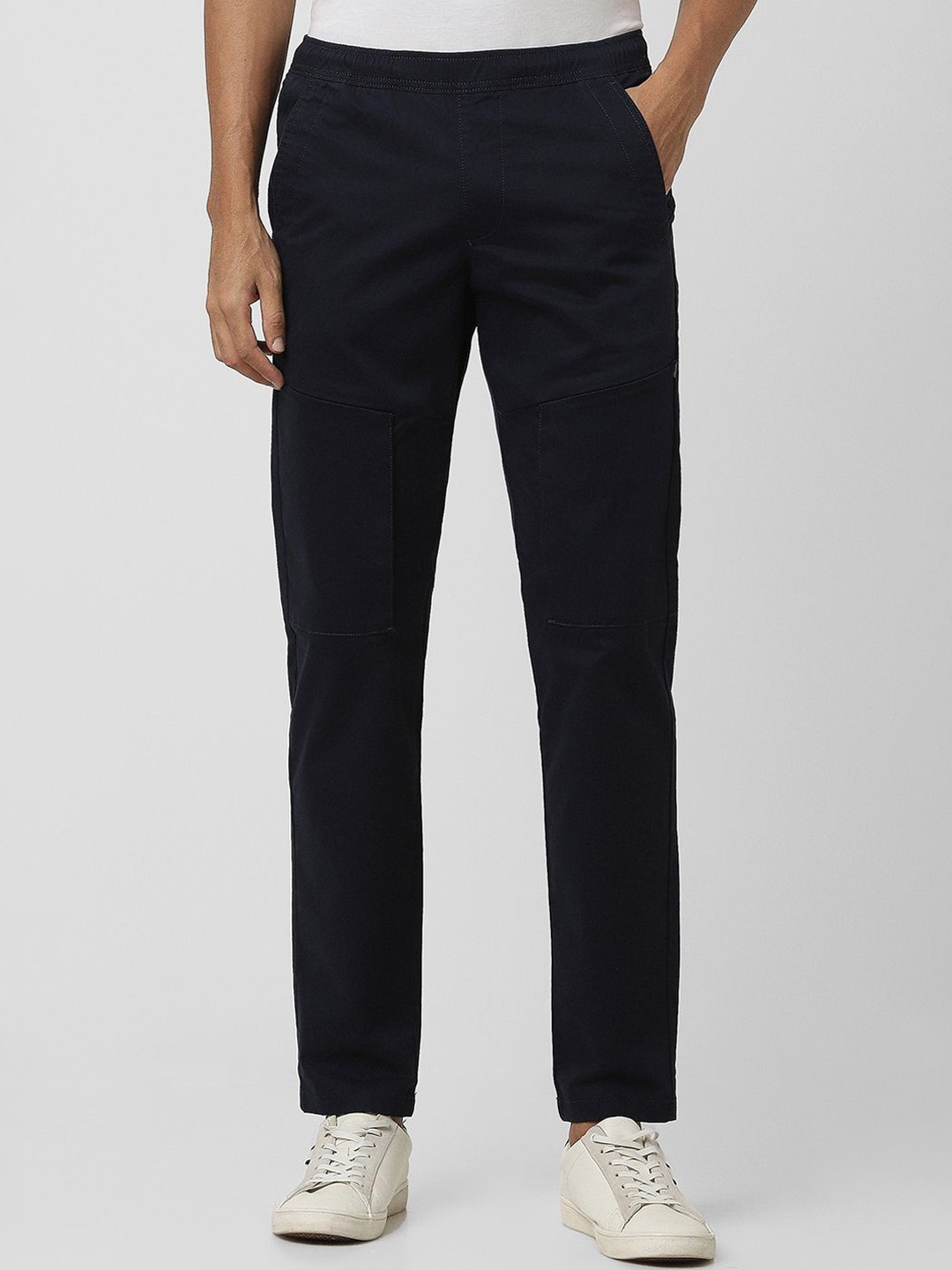 

Van Heusen Sport Men Regular Fit Mid-Rise Trousers, Navy blue