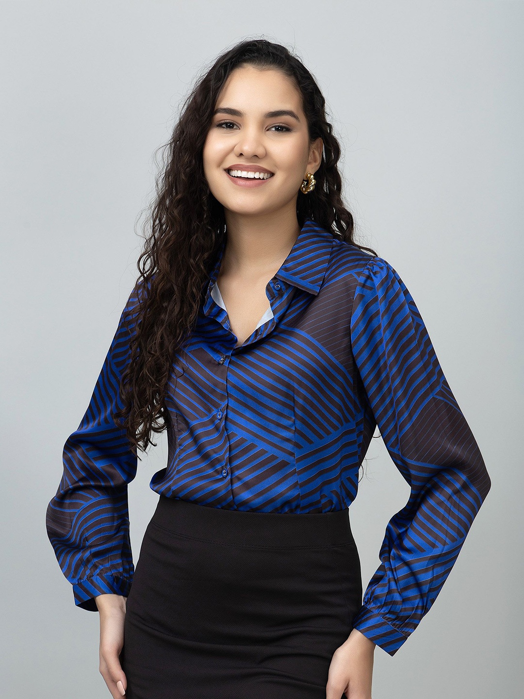 

PURYS Women Classic Geometric Print Casual Satin Shirt, Blue
