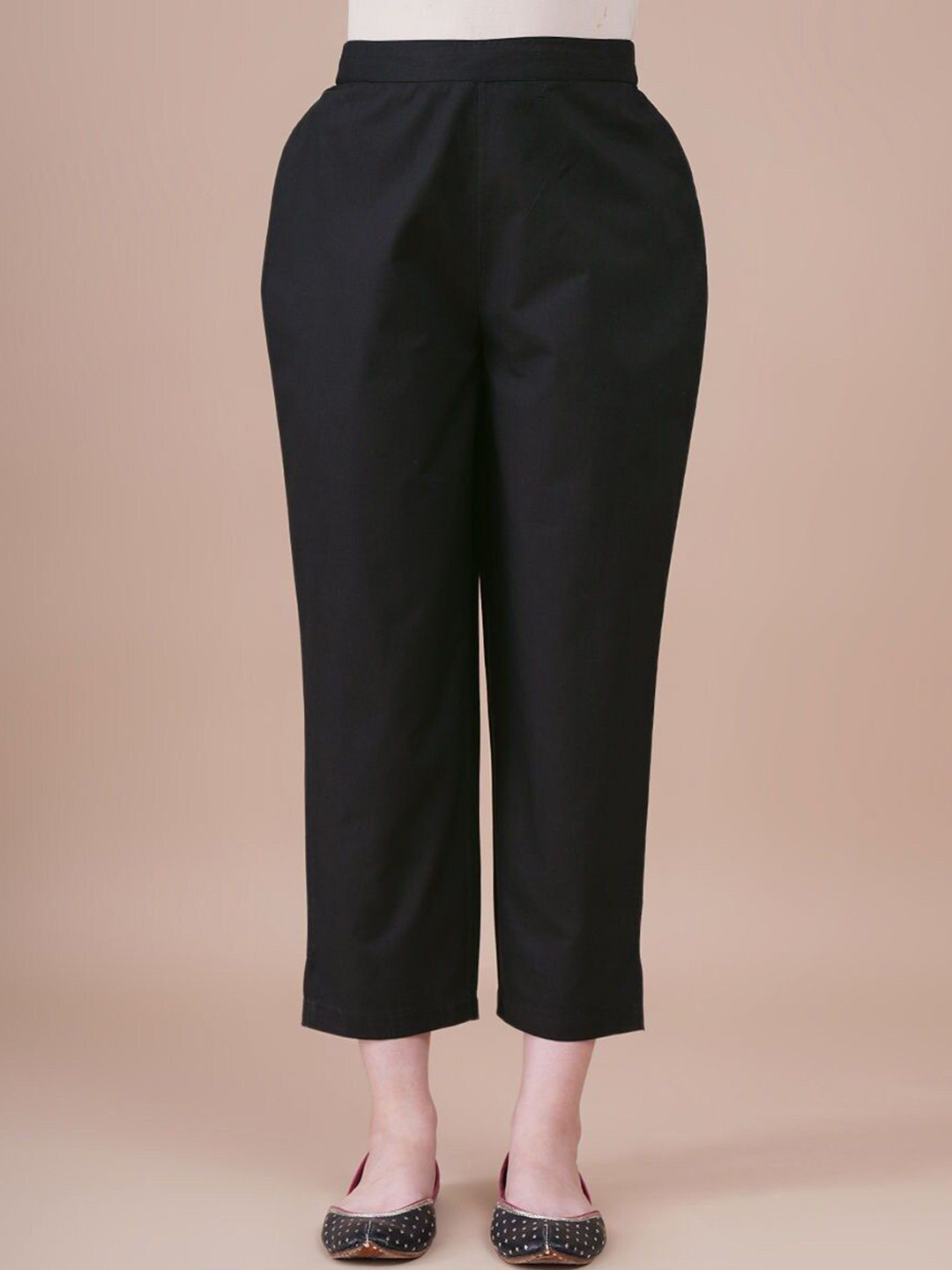 

JAYPORE Women Trousers, Black